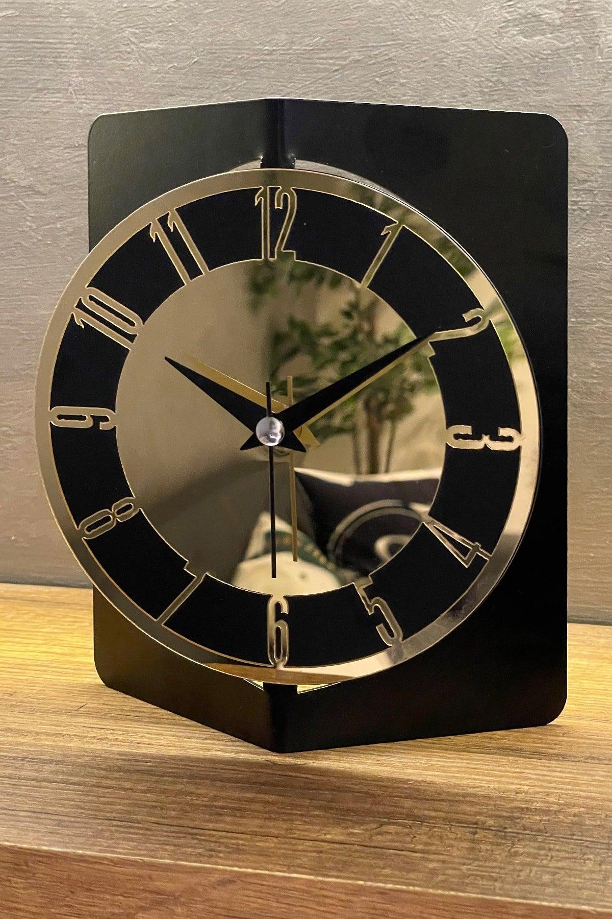 19x15 Cm Metal Material Plexi Numeral Decorative Table Top Clock - Swordslife