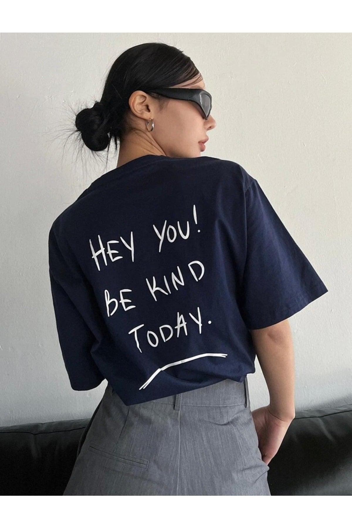 Women's Hey You Be Printed Oversize T-shirt - Swordslife