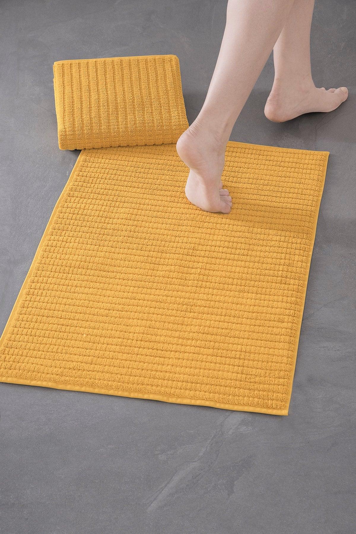 Penta Bathmat 101 - New Trend 50x75cm. 2pcs Premium Foot Towel / Bath Mat Set - Swordslife