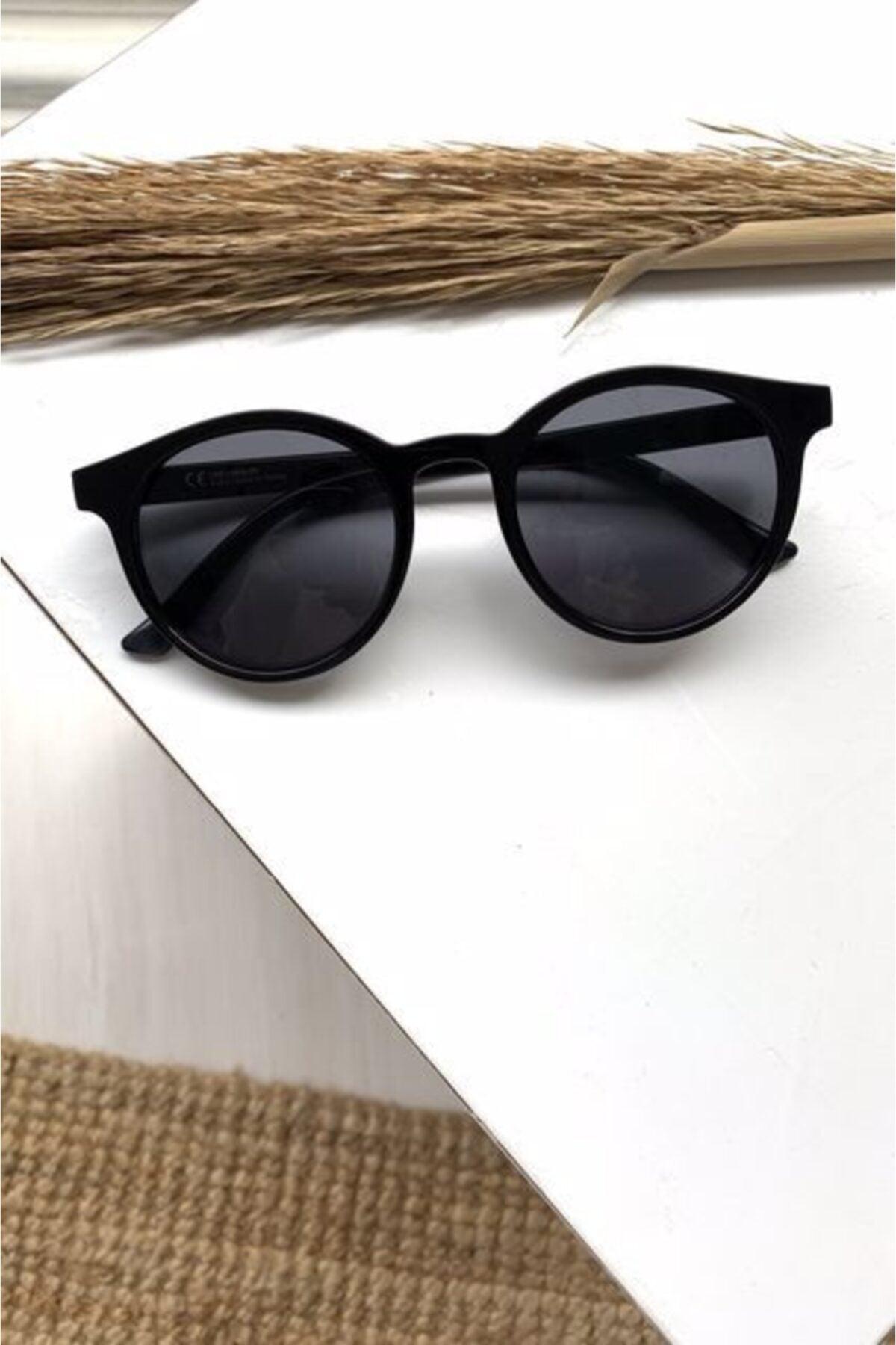 Petta Sunglasses Glossy Black - Swordslife