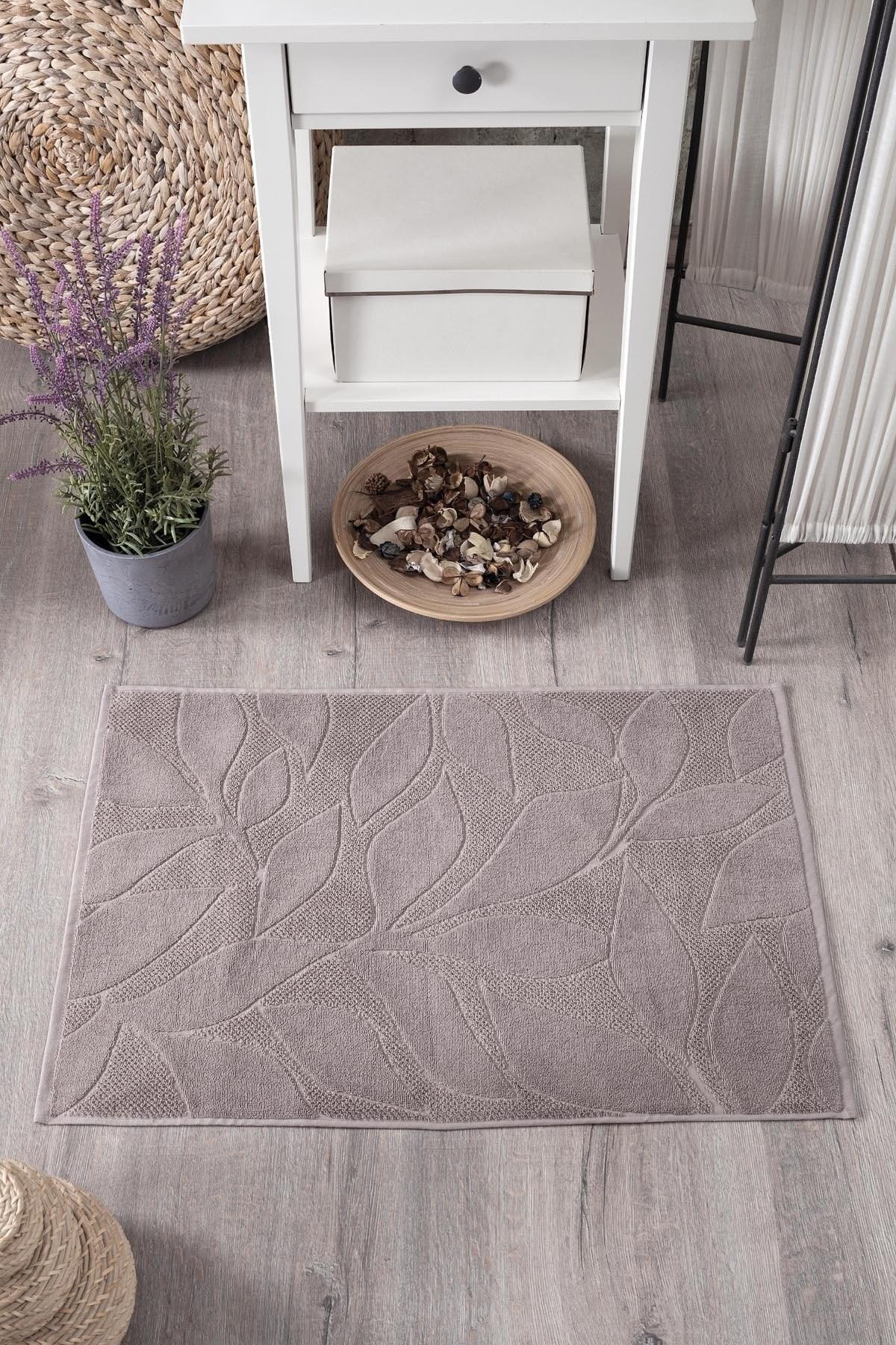 50x70cm Avangarde Pattern Beige Color Foot Towel - Swordslife