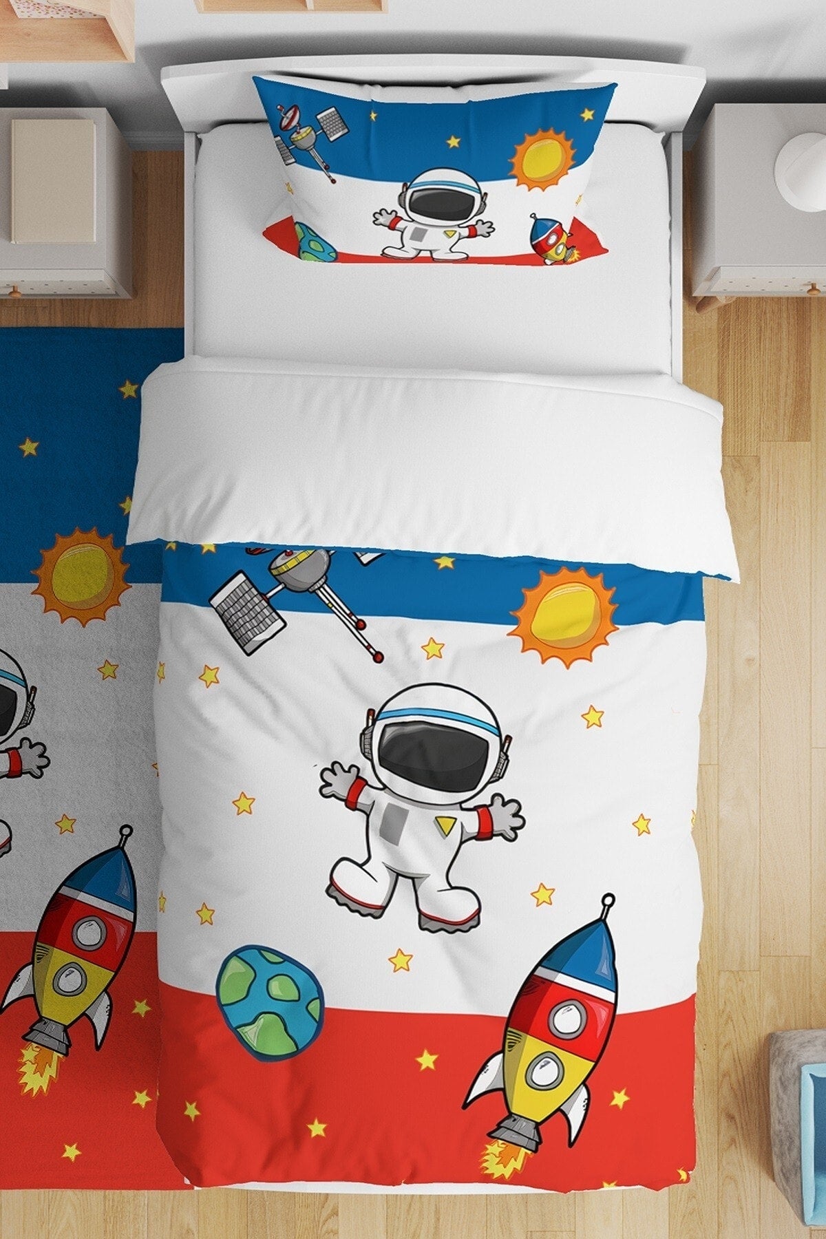 Blue Red Space And Tiny Astronaut Patterned Single Baby Kids Duvet Cover Set