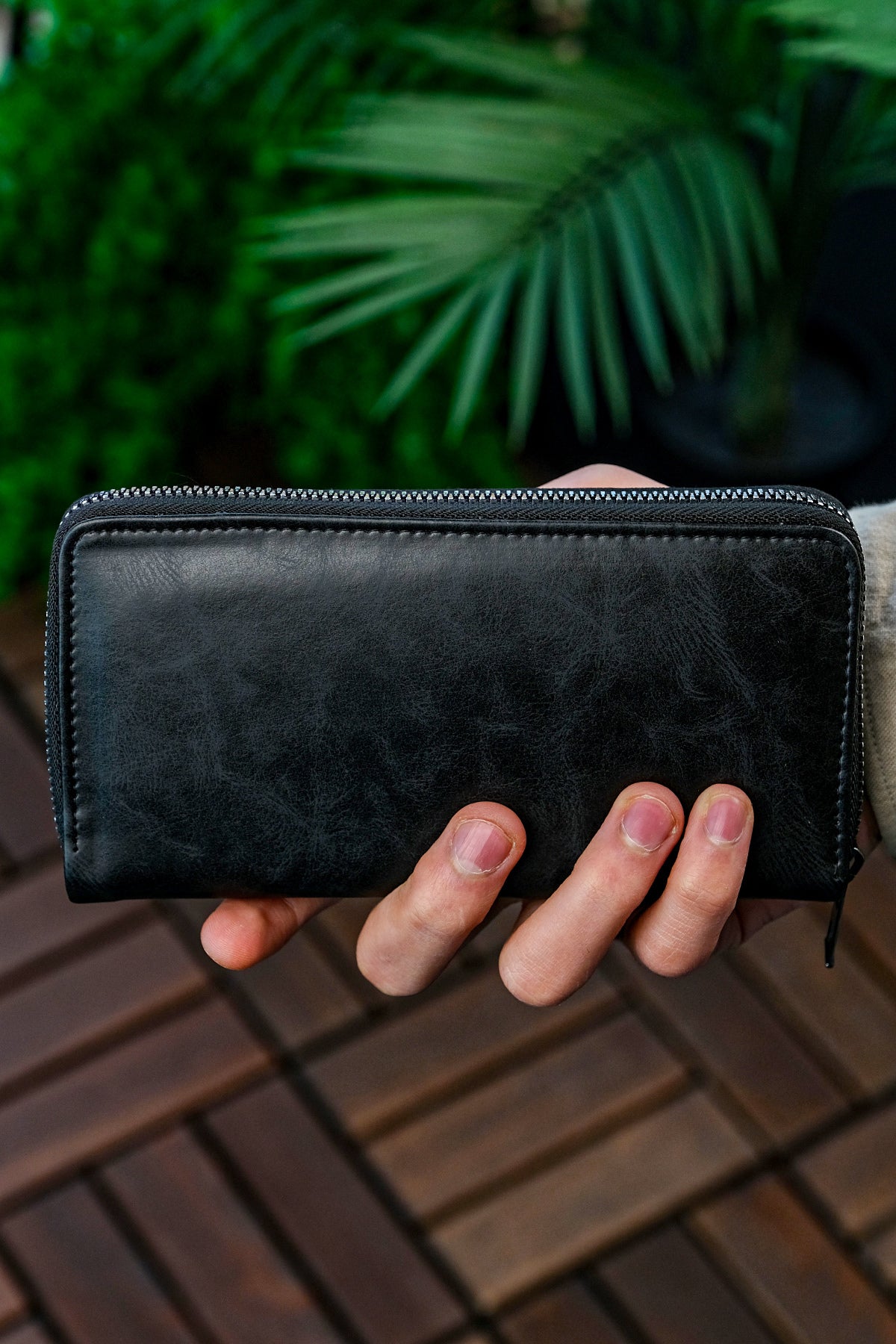 Unisex Vegan Leather Card Holder Wallet with Phone Compartment Xclub