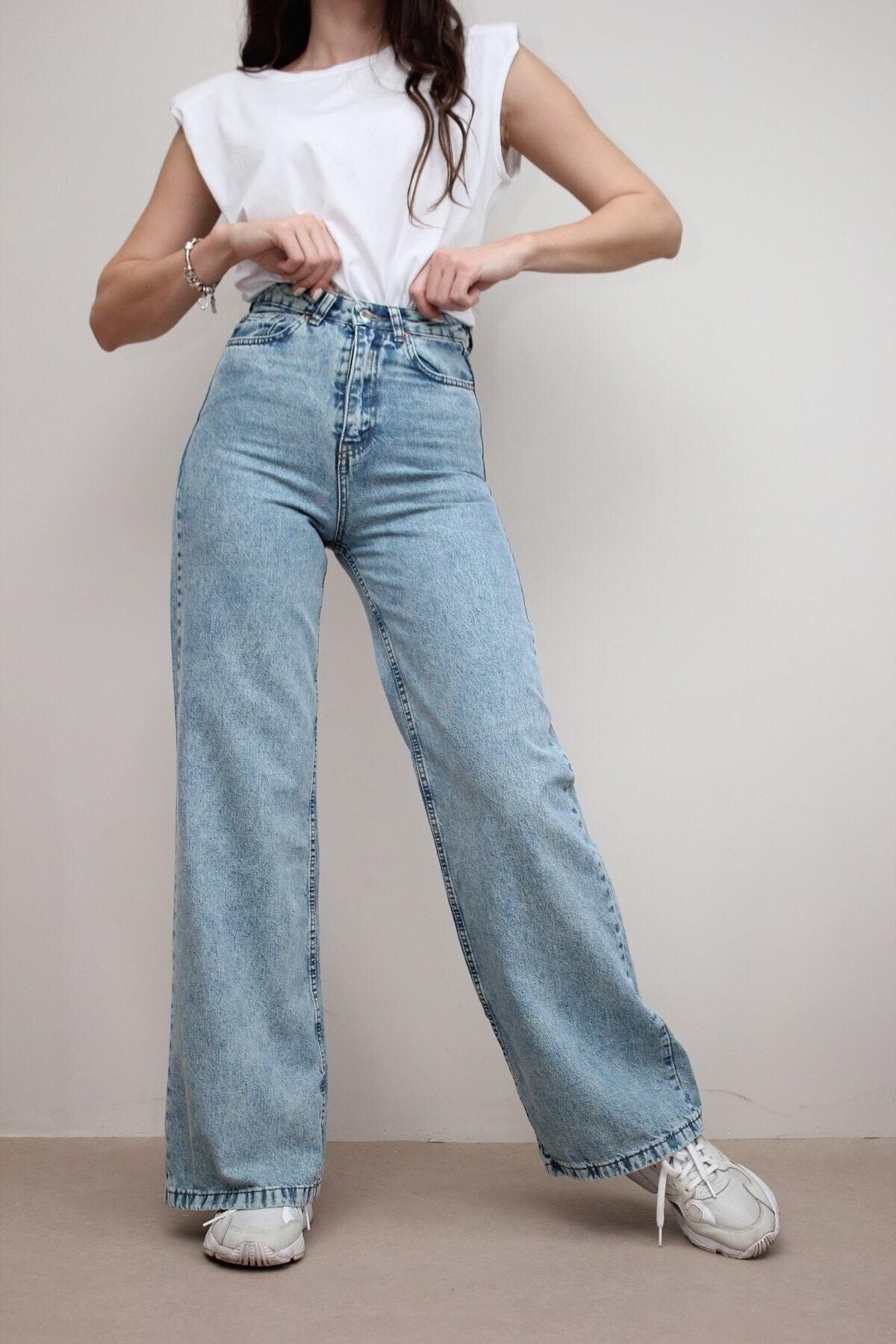 Naomi Light Blue Snow Wash Super High Waist Wide Leg Denim Jeans - Swordslife