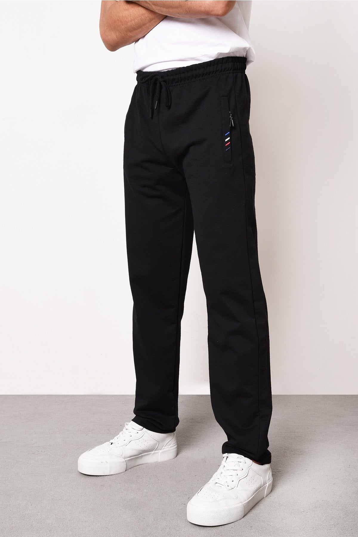 Mtlc045 Black Men's Zipper Pocket Embroidery Detail Straight Leg Casual Fit Sweatpants