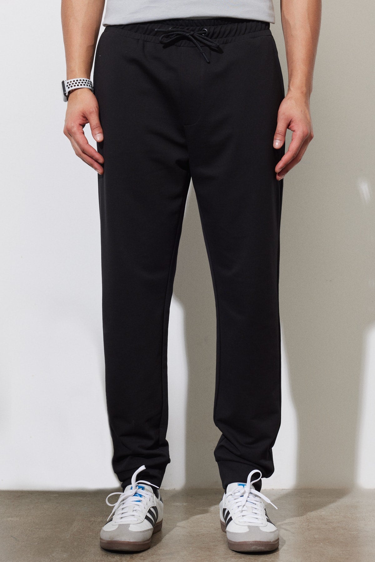 Standard Fit Normal Cut Pocket Cotton Comfortable Sweatpants