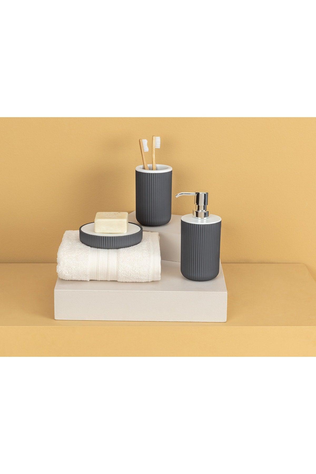 Martre 3-Piece Bathroom Set - Swordslife