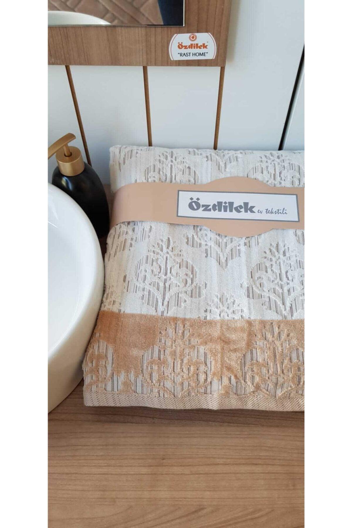 Gissele Velvet Beach Size Bath Towel(coffee-70x140) - Swordslife