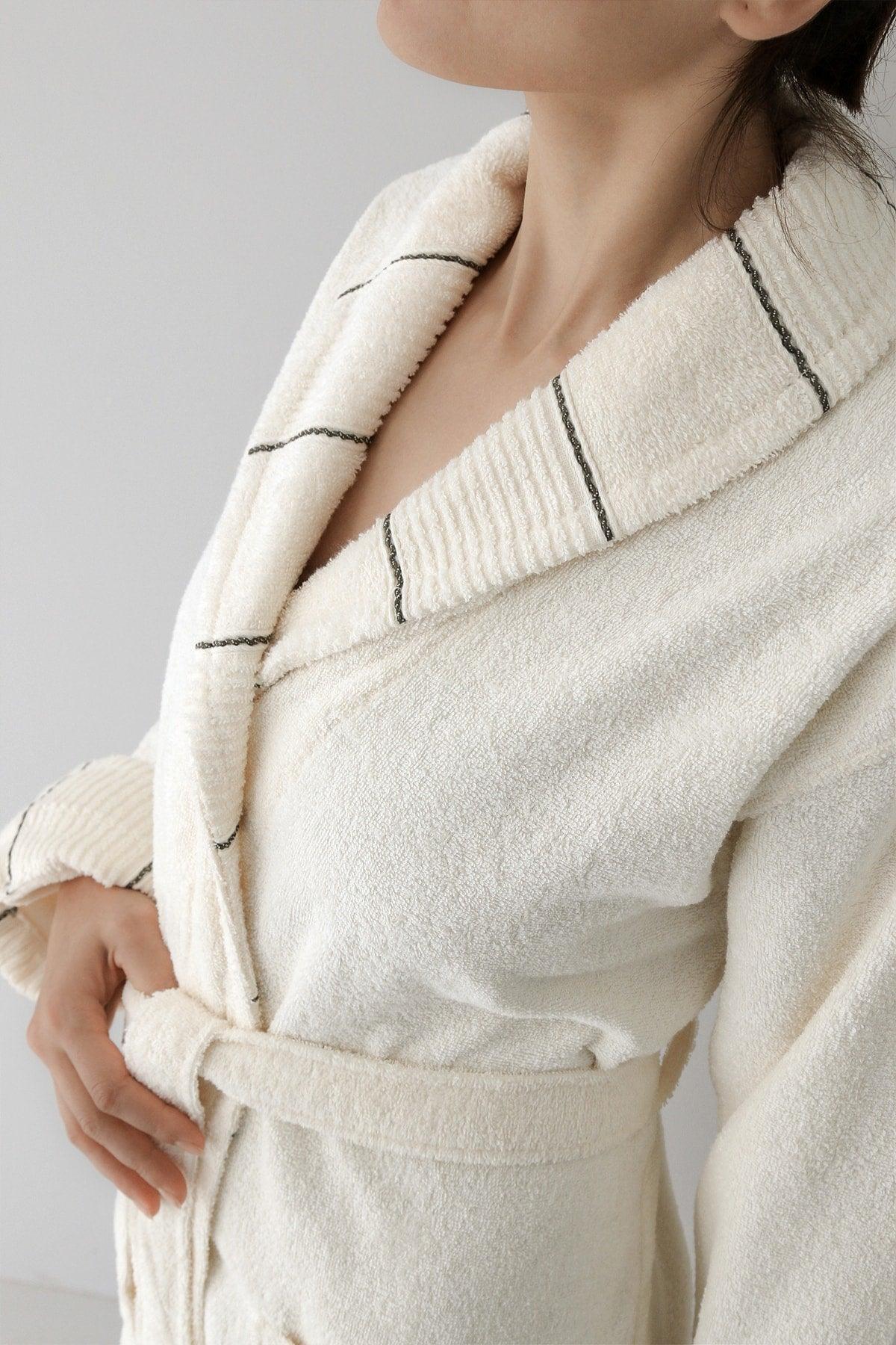 Carmine Robe Cream - Extra Soft, Modern And Special Design 100% Cotton Unisex Salyaka Bathrobe - Swordslife