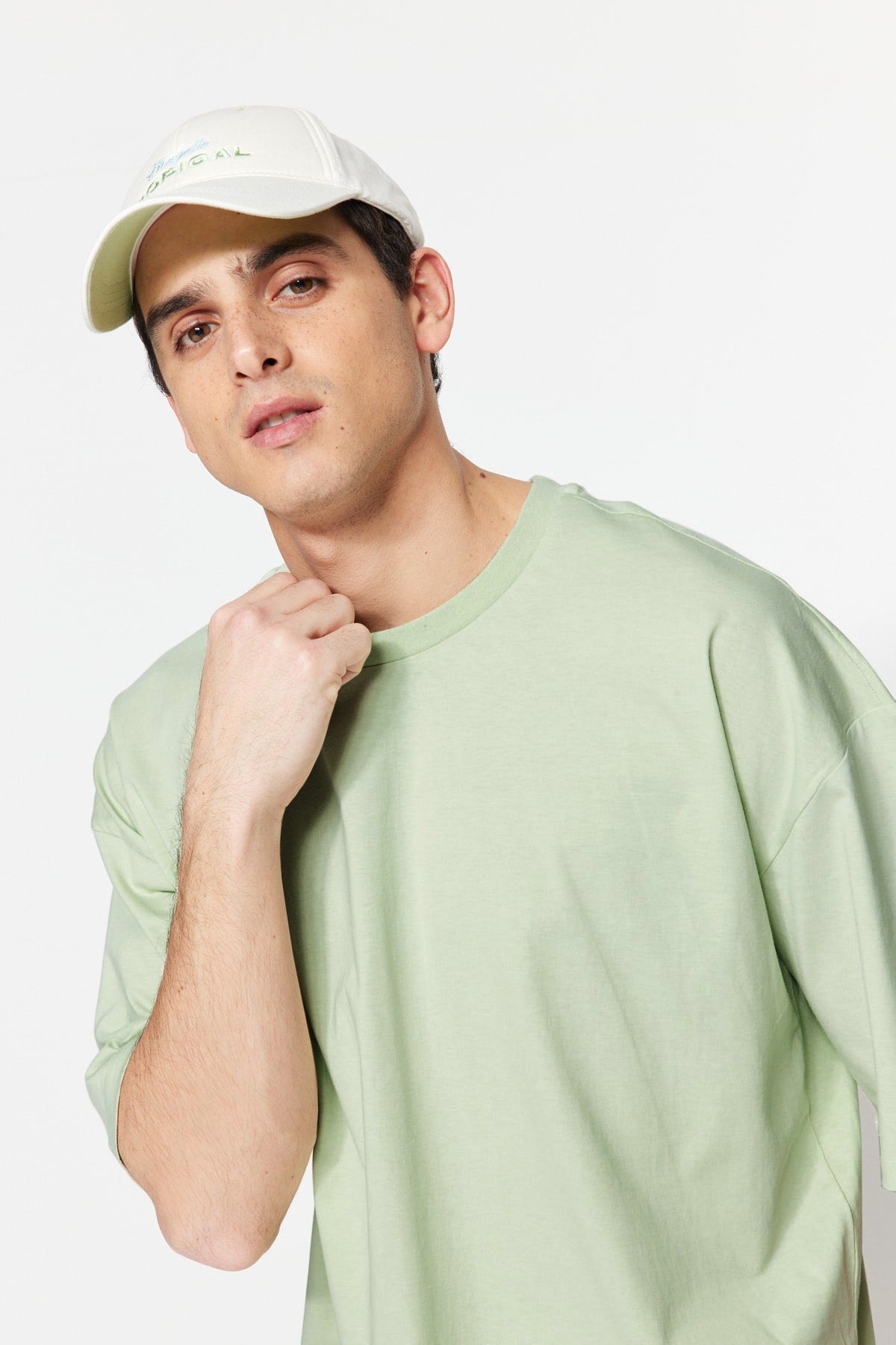 Mint Men's Basic 100% Cotton Crew Neck Oversize Short Sleeve T-Shirt