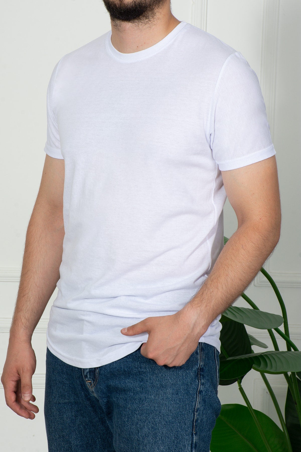 White Men's Slim Fit Tshirt