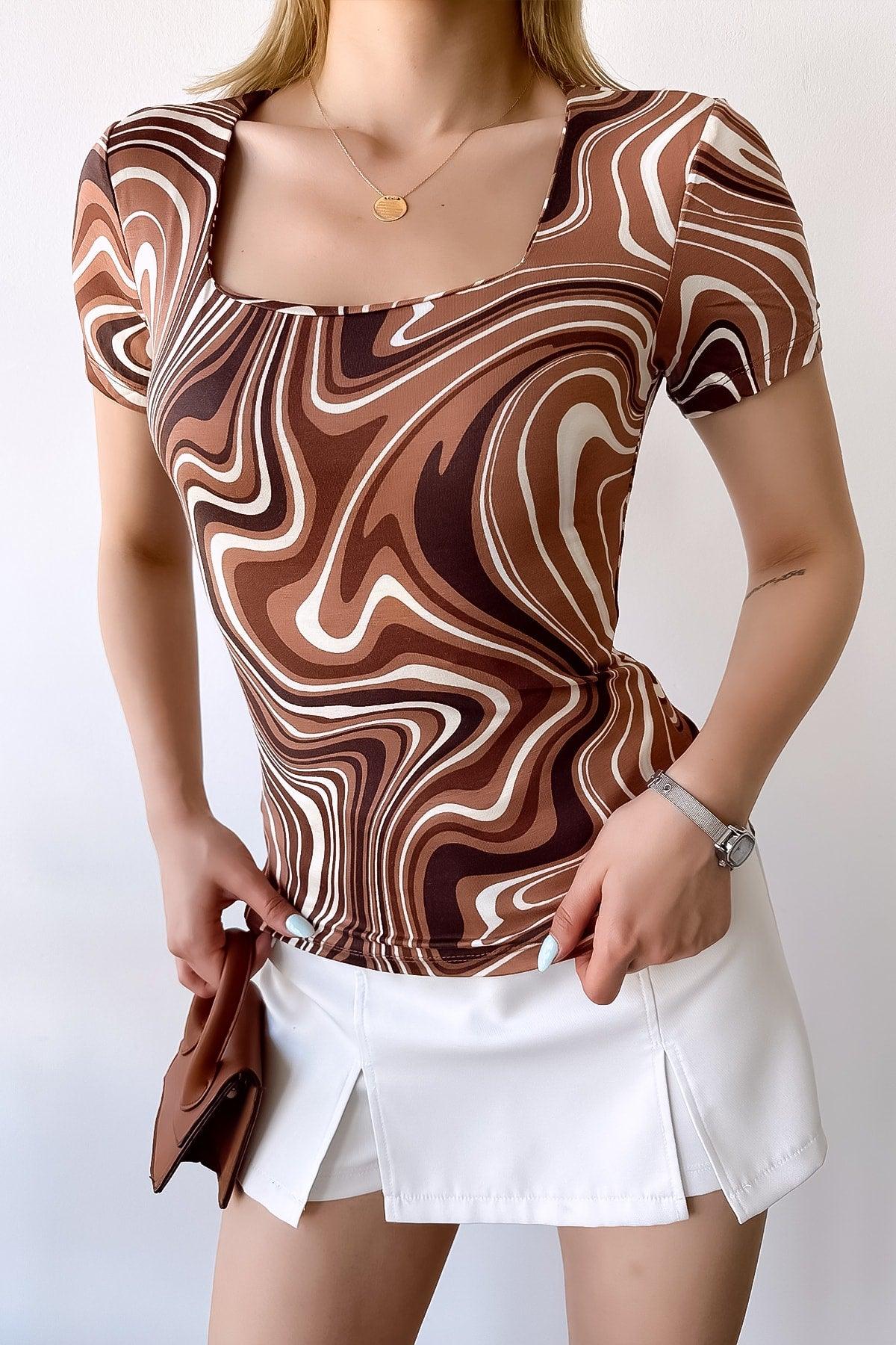 Women's Short Sleeve Square Collar Brown Cream Viscose Blouse - Swordslife