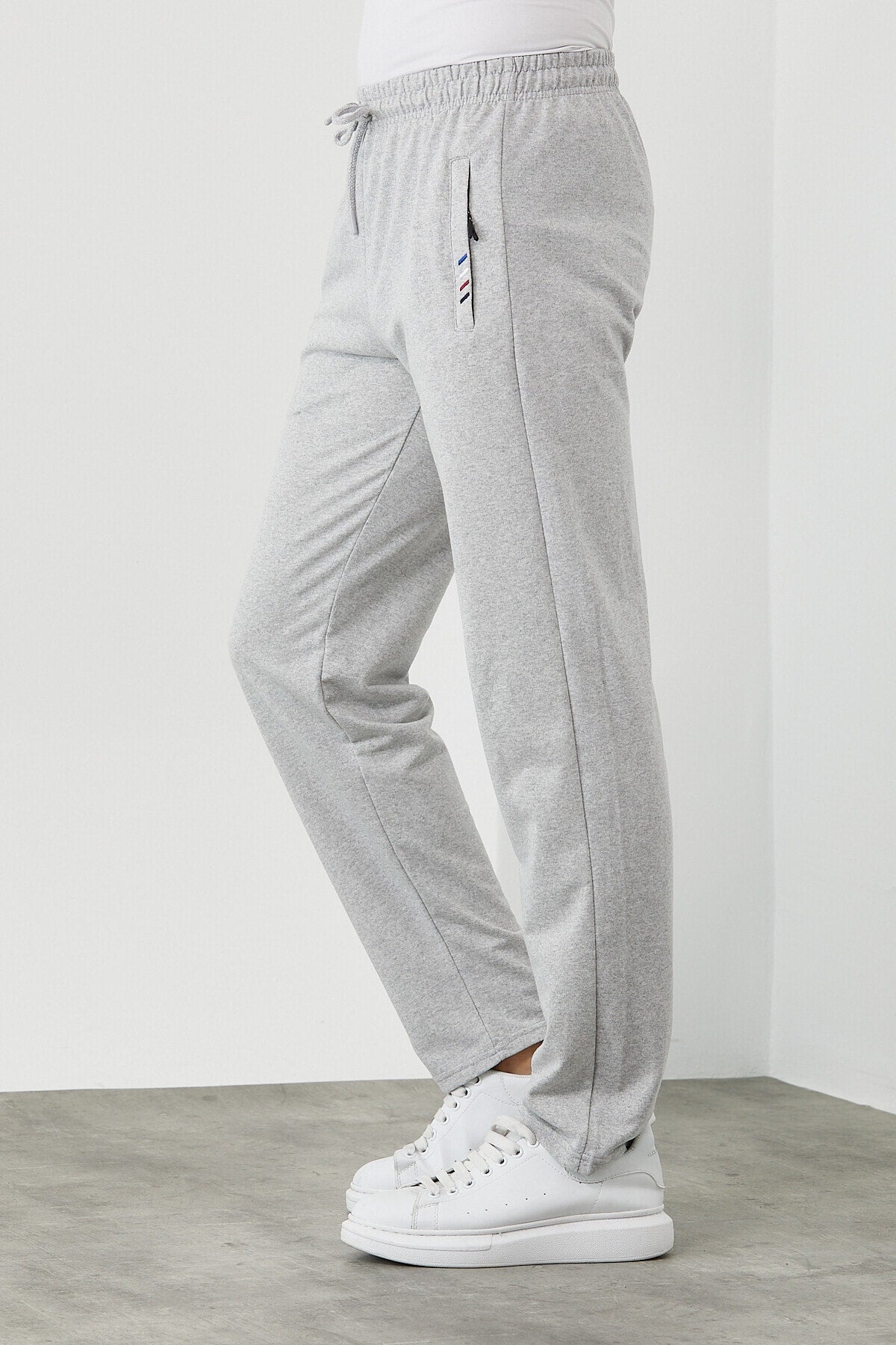 Gray Men's Zipper Pocket Embroidery Detail Straight Leg Casual Fit Sweatpants