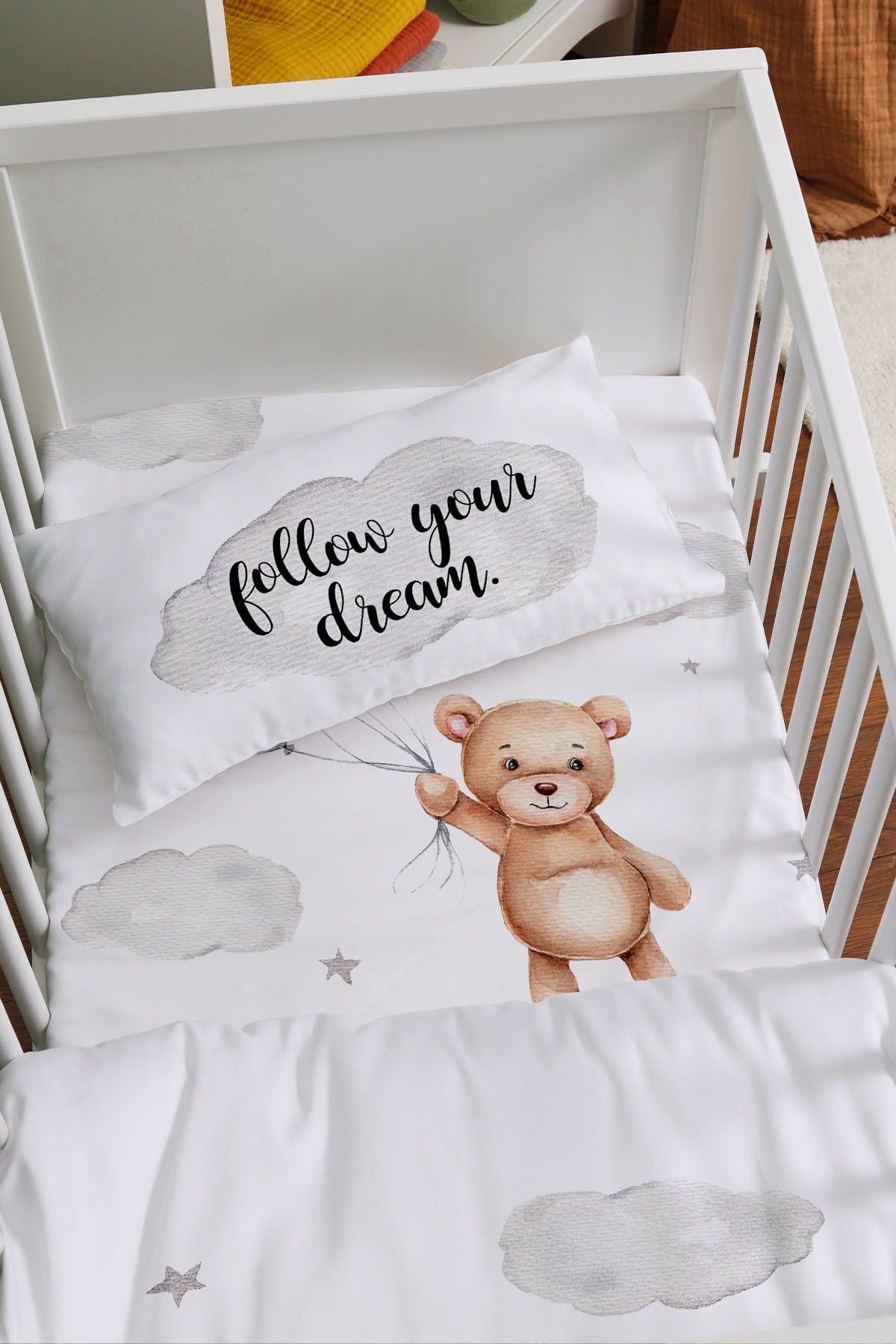 Mother's Side Crib Duvet Cover Set (60X100) - Iconic Series - Brown Bear Swinging in a Star Pink