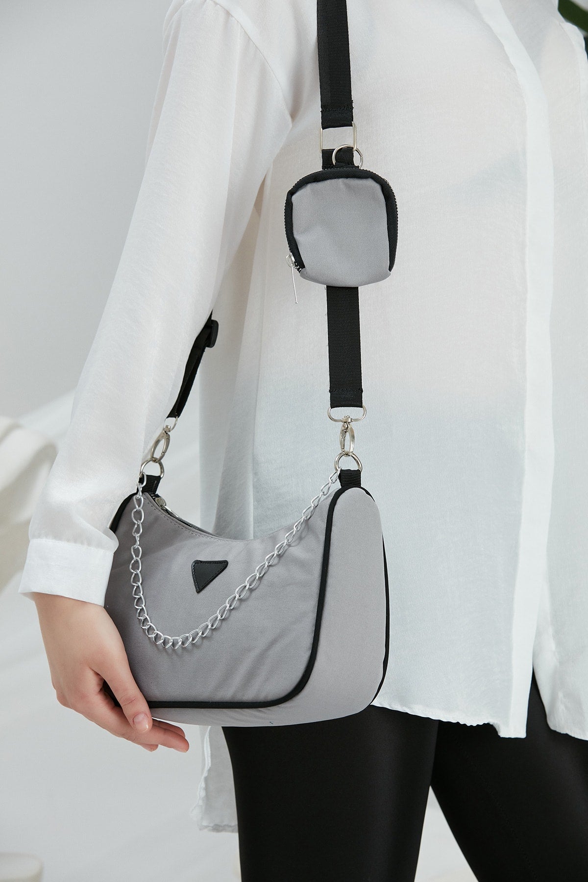 Gray U6 Women's Cross Shoulder Bag With Chain Strap Detailed And Adjustable Strap Wallet B:12 E:27 G:12