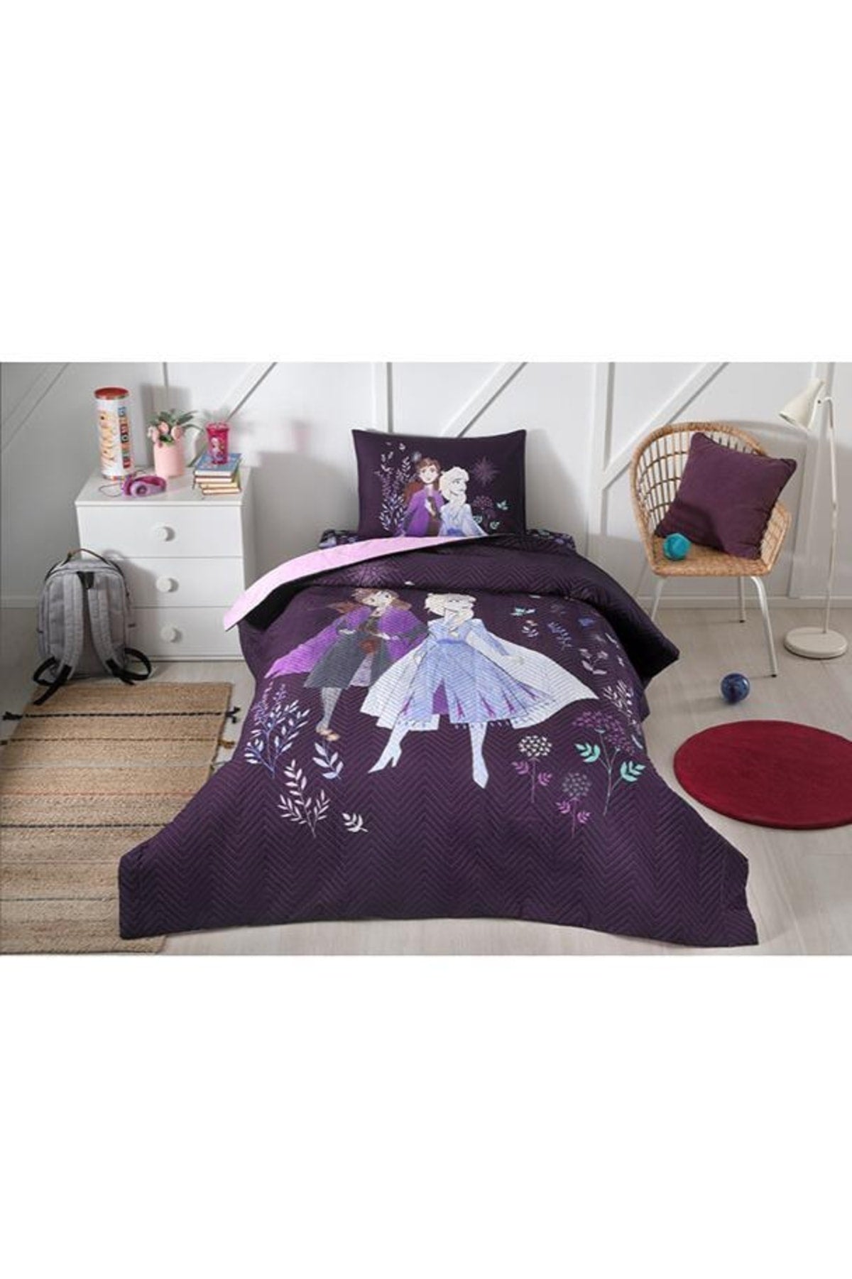 Licensed Quilted Duvet Cover Set Frozen Nature Purple Elsa