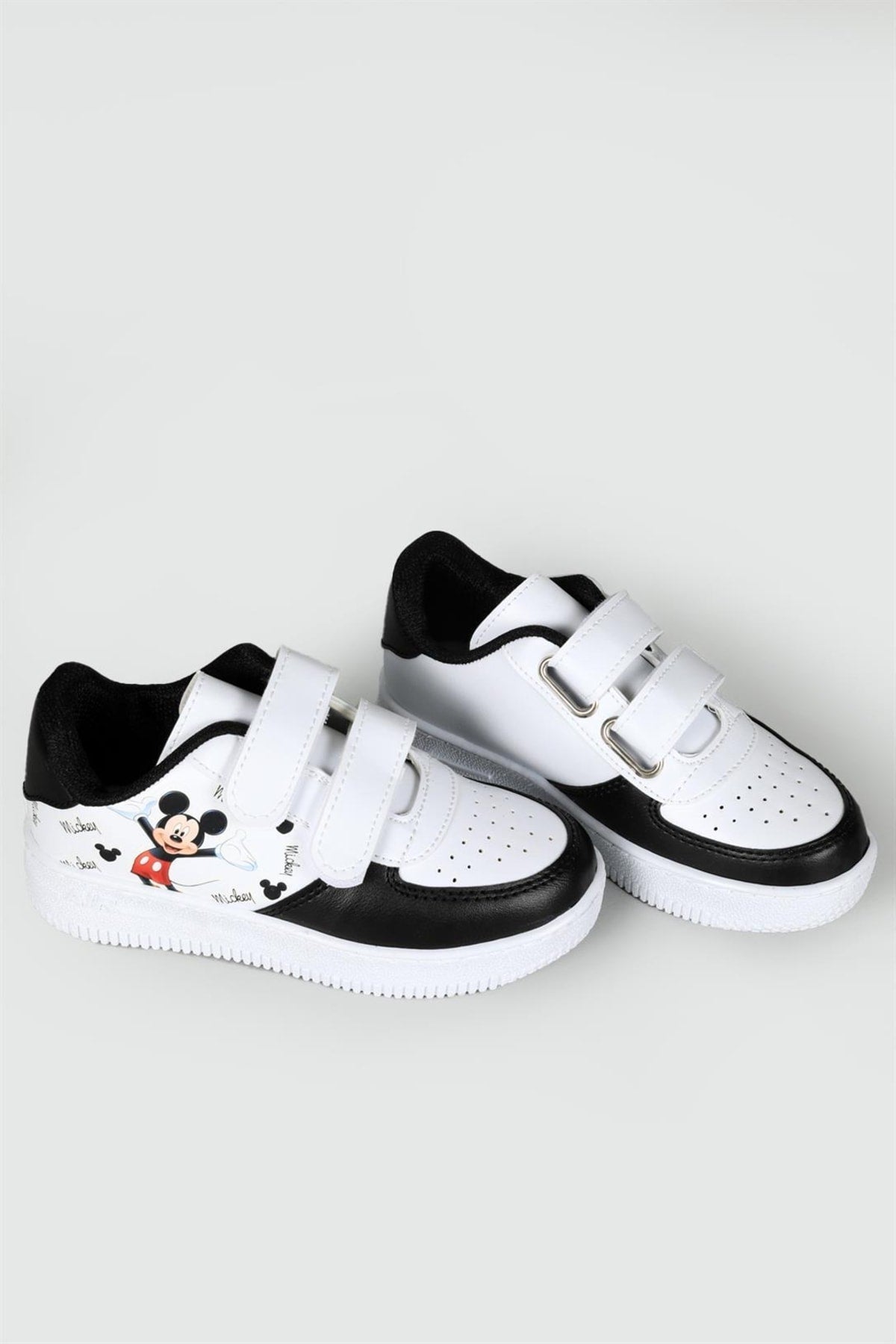 Air Sole Comfortable Breathable Black White Kids Sports Shoes Air V4