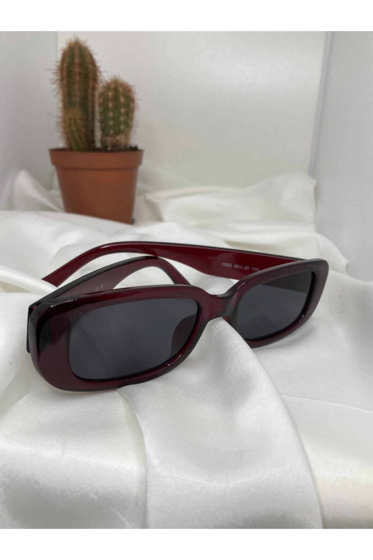 Unisex Vintage Sunglasses Claret Red