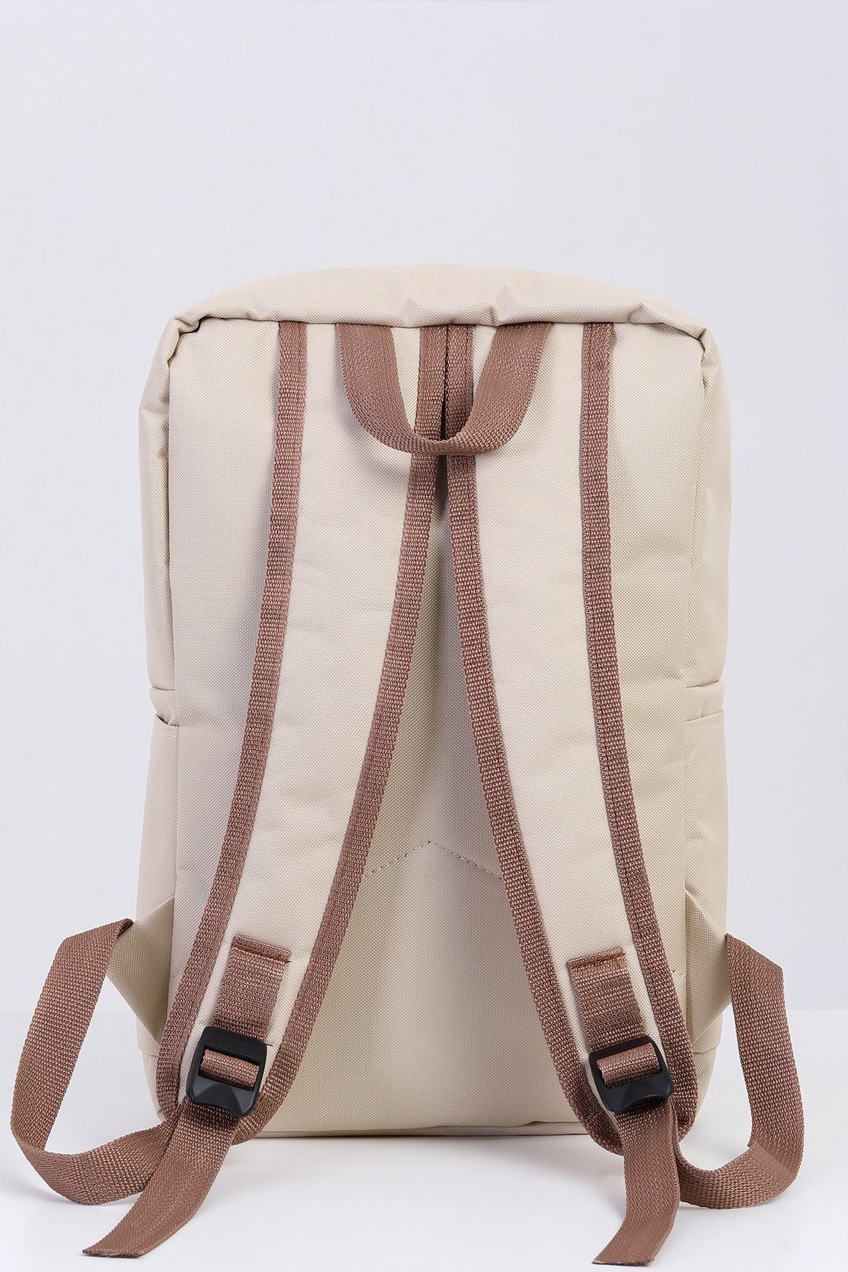Unisex Cream 100% Genuine Leather Detailed Waterproof 15.6 Inch Multi-Compartment Backpack with Laptop Compartment