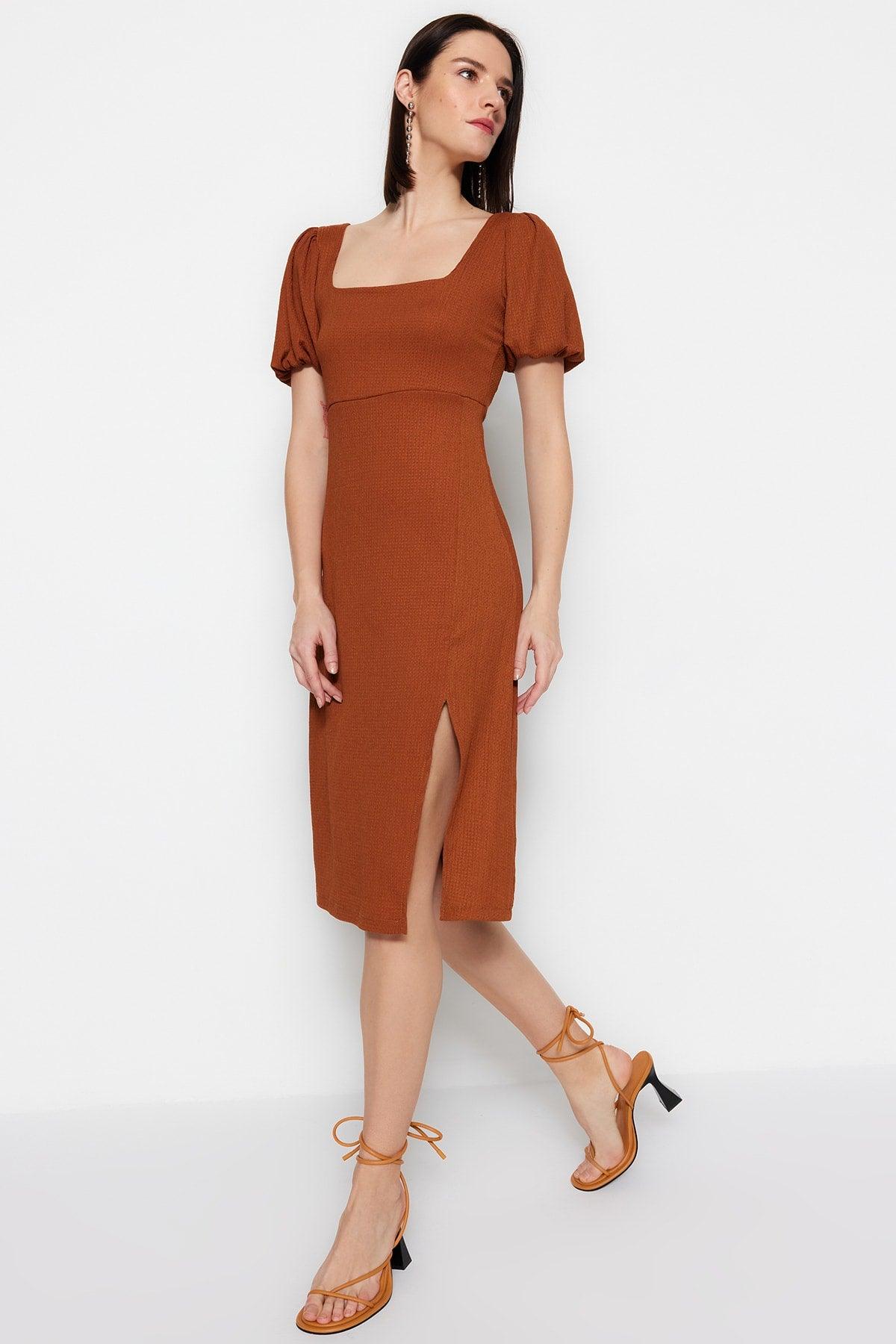 Cinnamon Square Neck Balloon Sleeve A-Line Slit Detailed Midi Knitted Dress TWOSS23EL01533 - Swordslife