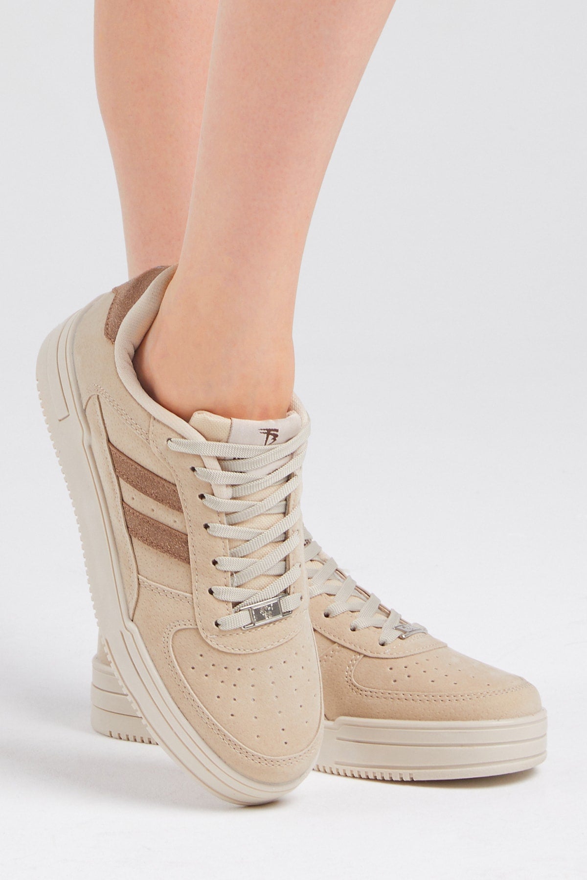 Unisex Beige Brown Side Striped Lace-up Comfort Sneaker