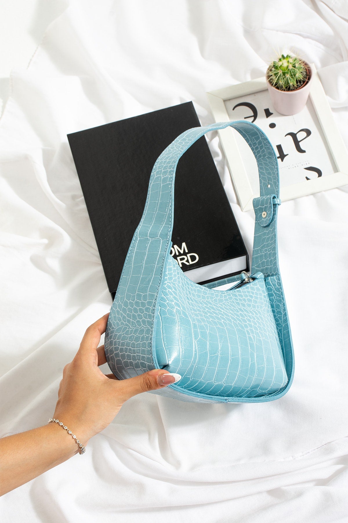 Women's Crocodile Patterned Baby Blue Baguette Bag