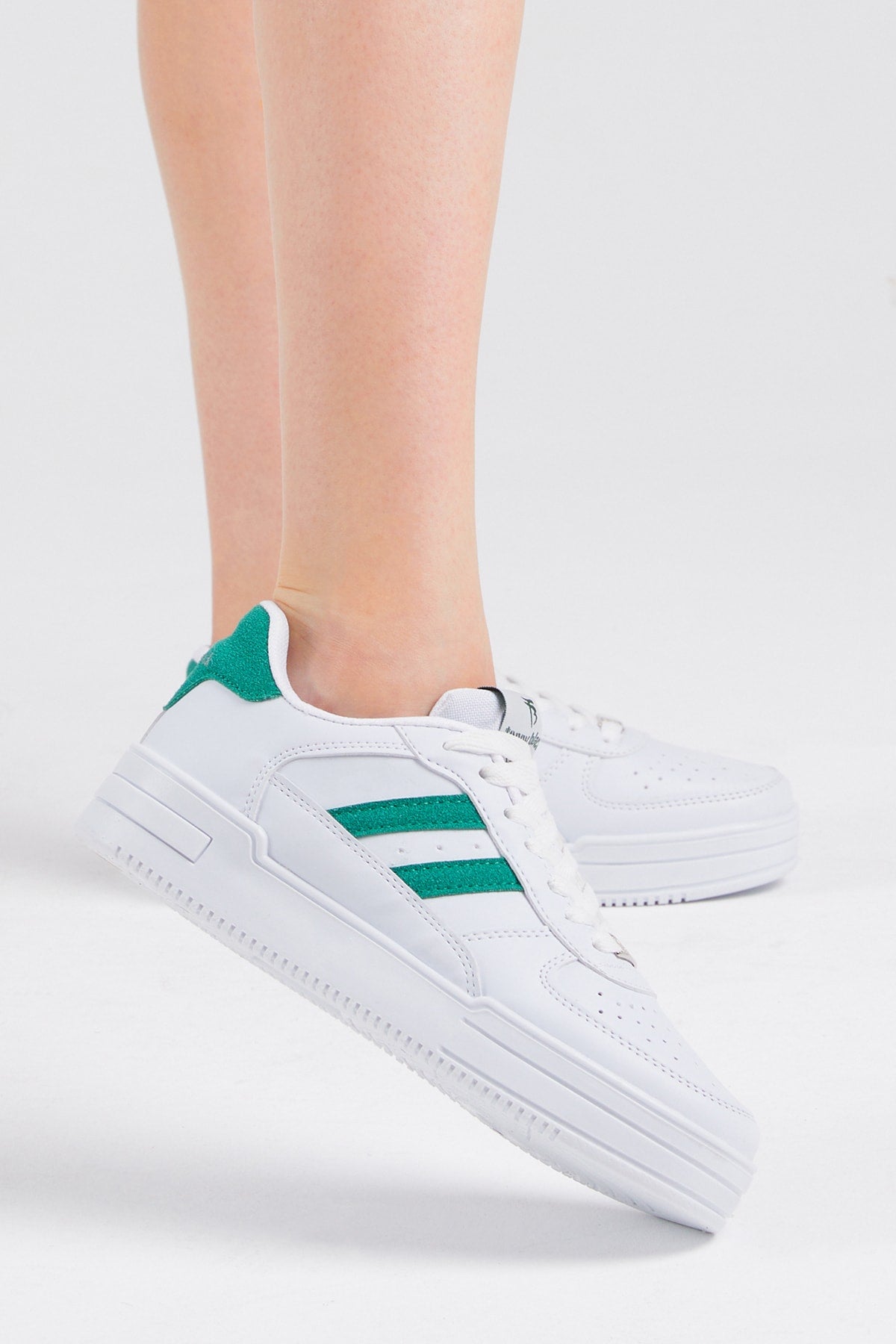 Unisex White Green Side Stripe Lace-up Comfort Fit Sneaker