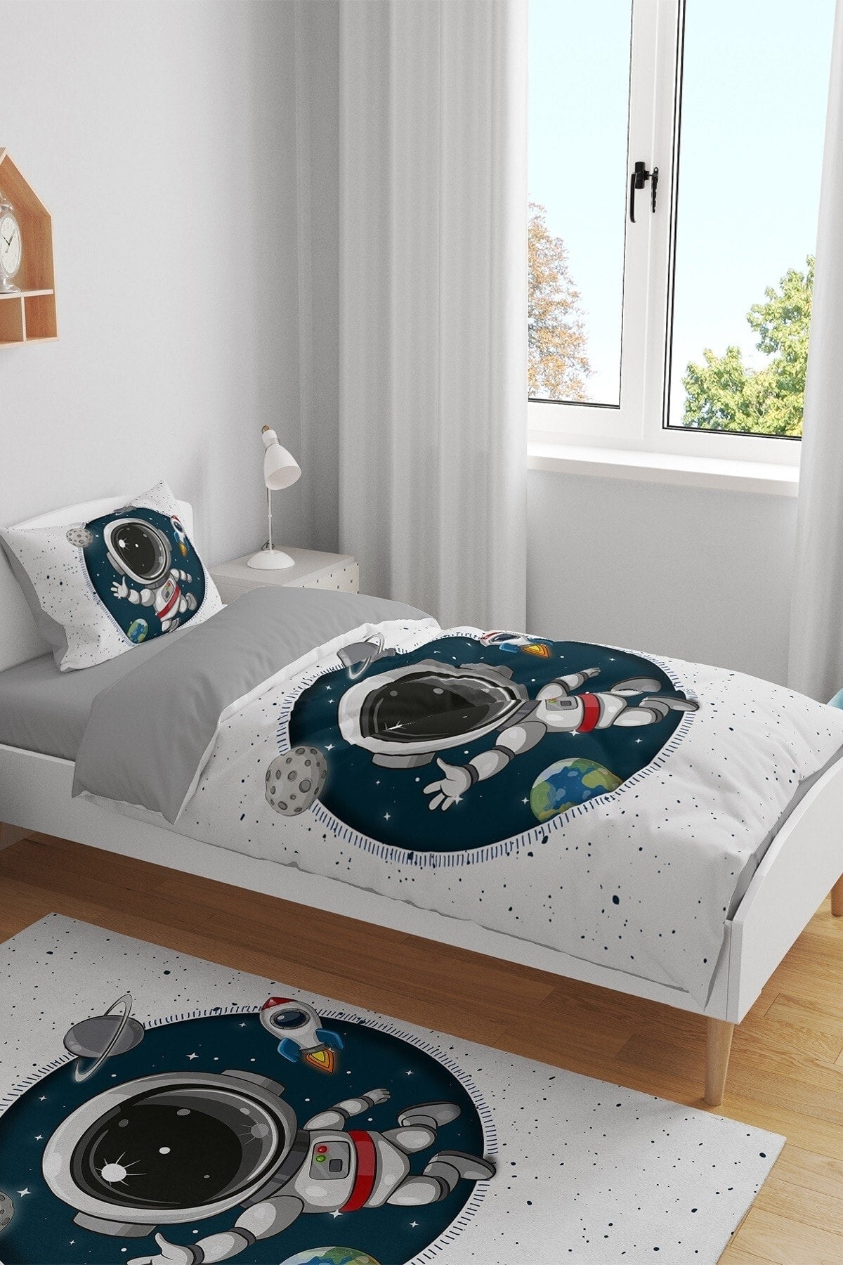 Adventurous Little Astronaut Patterned Single Baby Duvet Cover Set