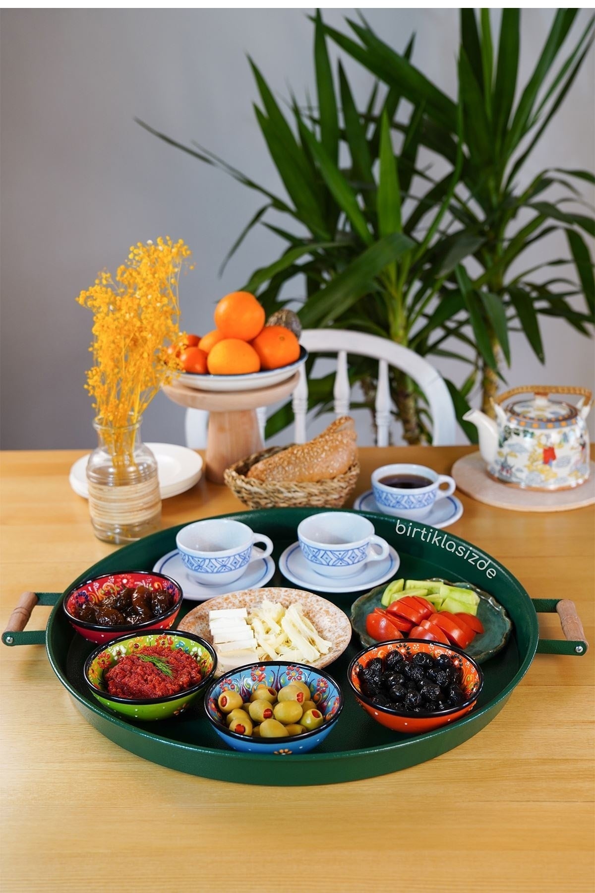 2 Pcs 51 Cm And 37 Cm Metal Round Green Tray With Wooden Handles Presentation Tray, Breakfast Tray