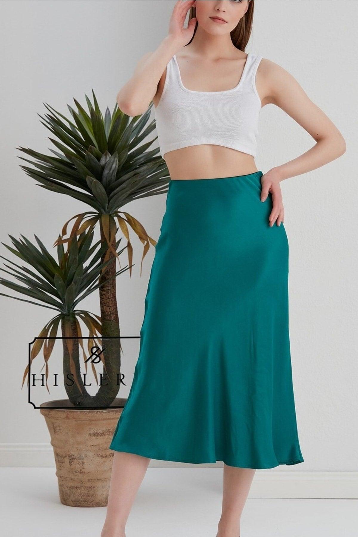 Verev Viscose Satin Fabric Emerald Green Midi Length Skirt - Swordslife