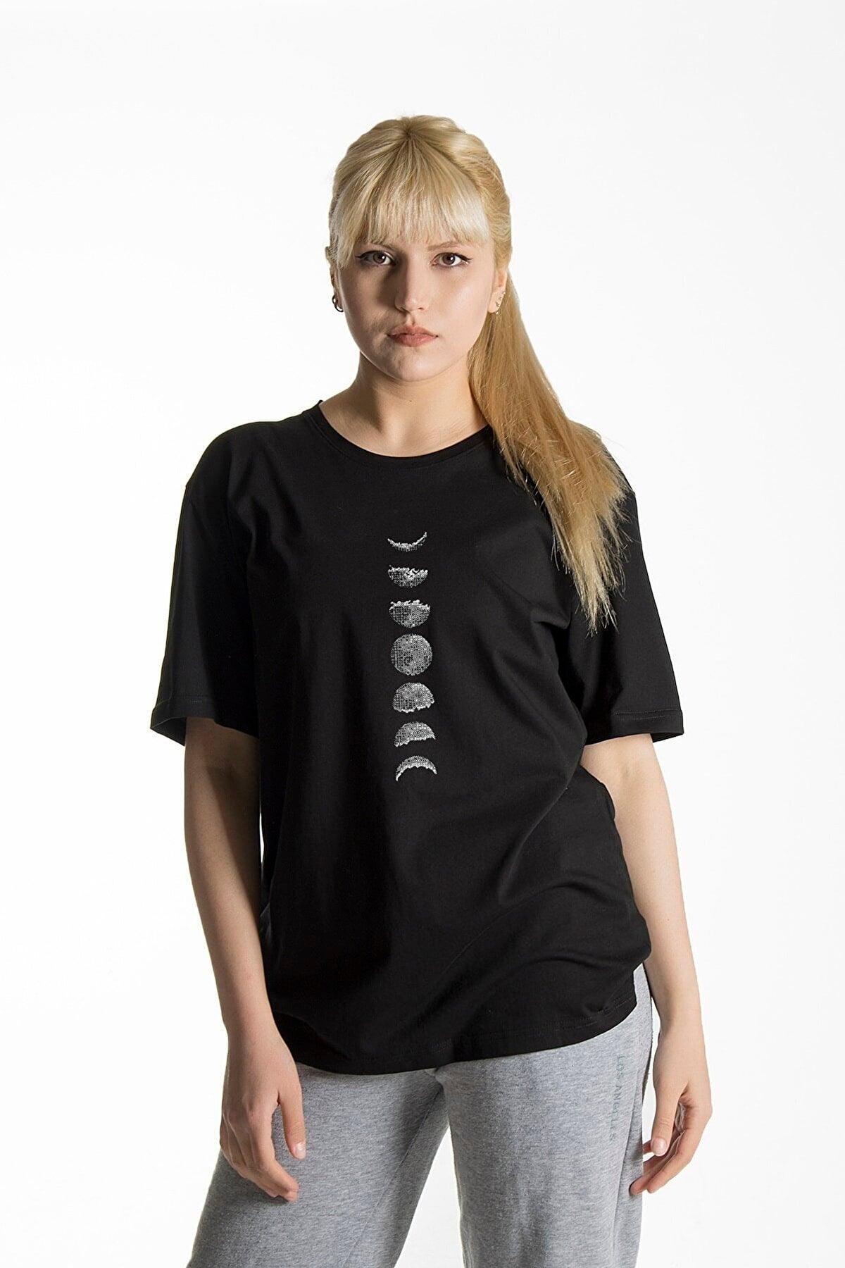 Women's Black Moon Phases Printed Crew Neck Oversize Cotton T-shirt - Swordslife