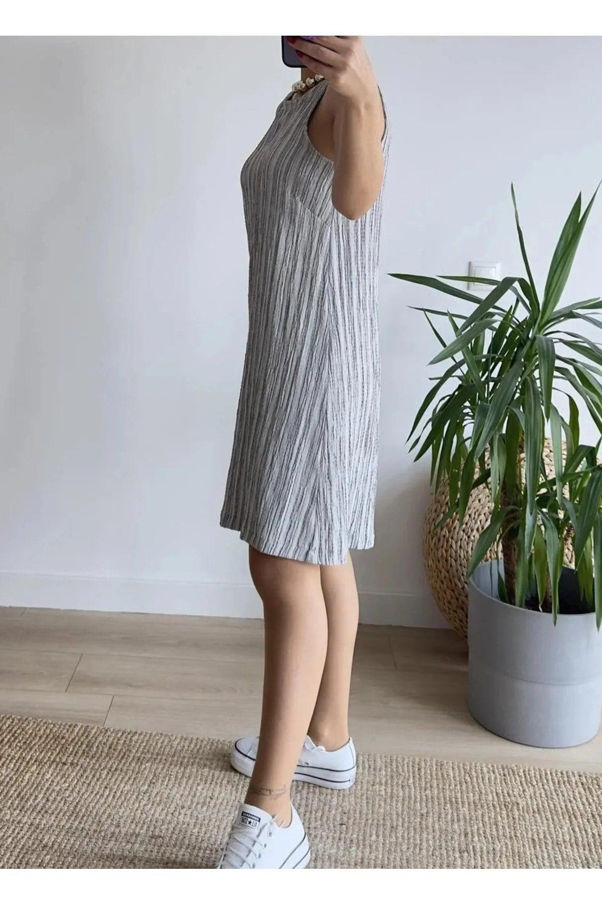 Gray Muslin Fabric Crew Neck Sleeveless Dress - Swordslife