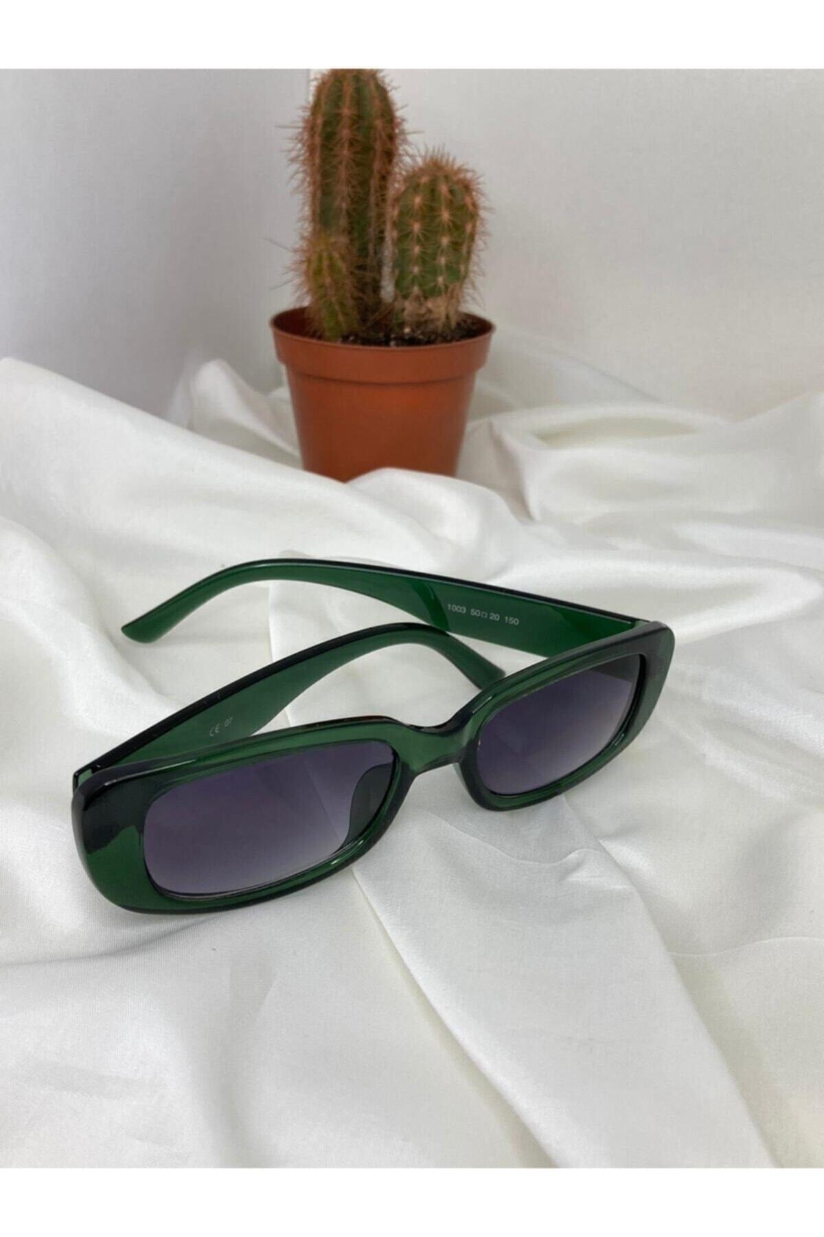 Unisex Vintage Rectangle Green Sunglasses