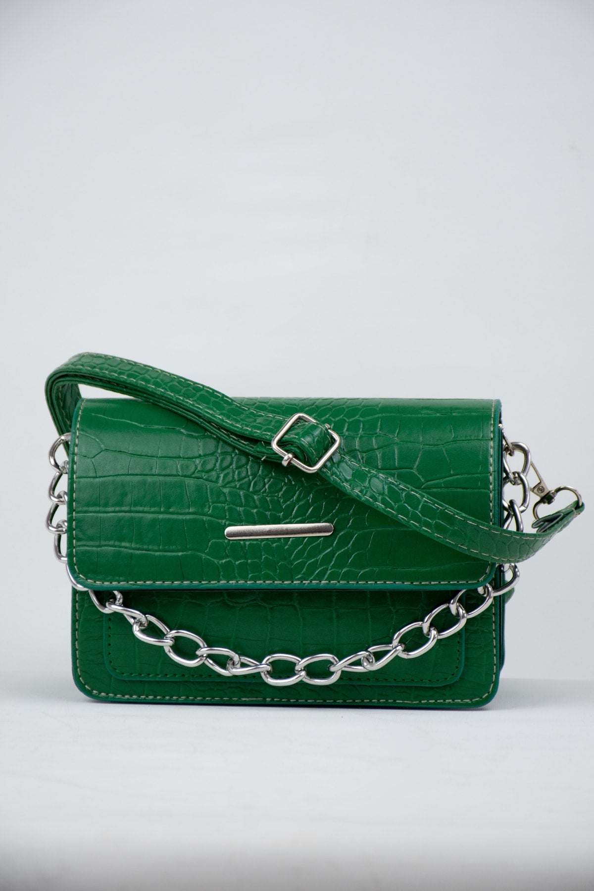 Green Women's Crocodile Patterned Clutch Baguette Chain Strap Bag