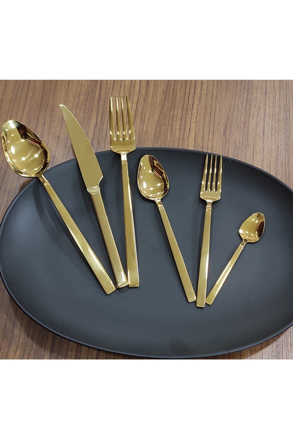 Berlin 36 Piece Titanium Gold Cutlery Set