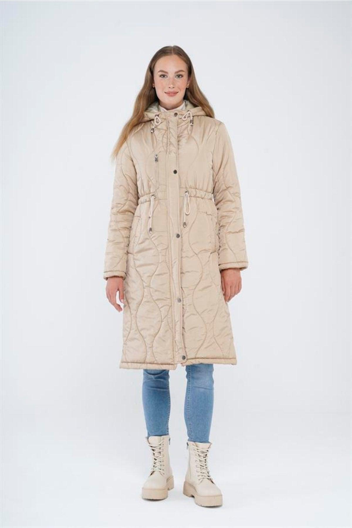 Hooded Pleated Waist Quilted Coat Beige 5699 - Swordslife