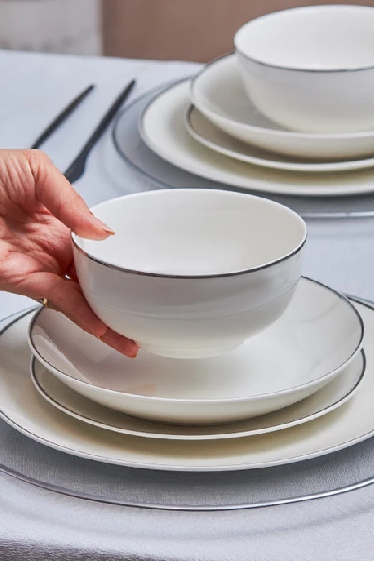 Leon Platinum 24 Pieces 6 Person Porcelain Dinnerware