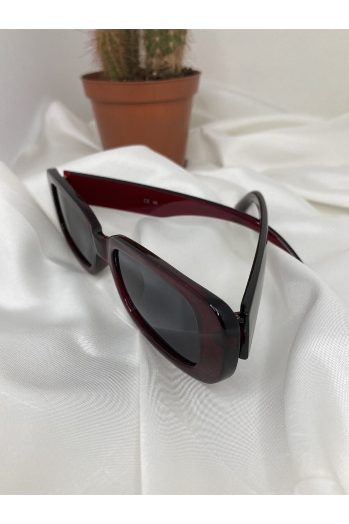 Unisex Vintage Sunglasses Claret Red