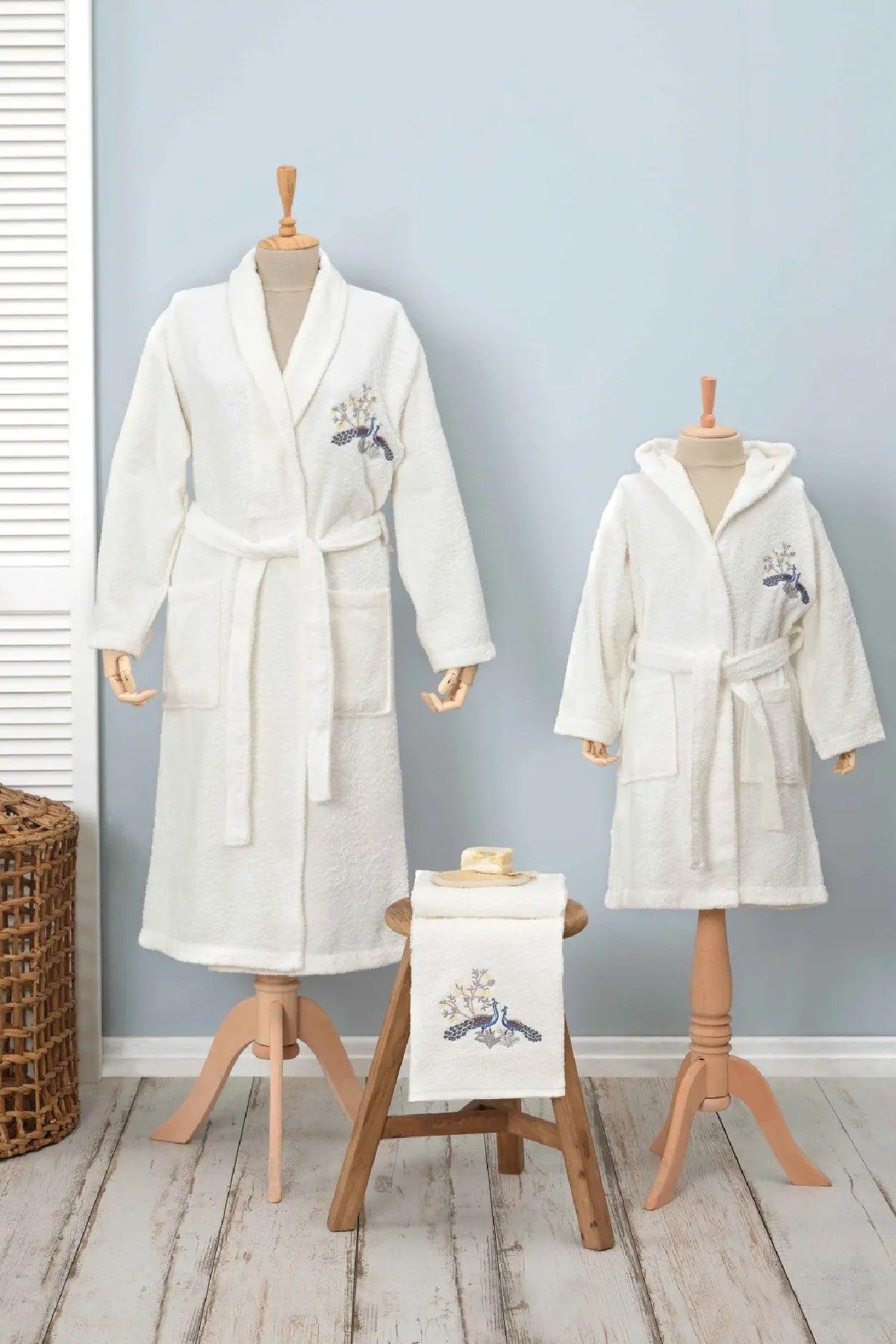 Dina Women's Bathrobe Set S/m - Swordslife