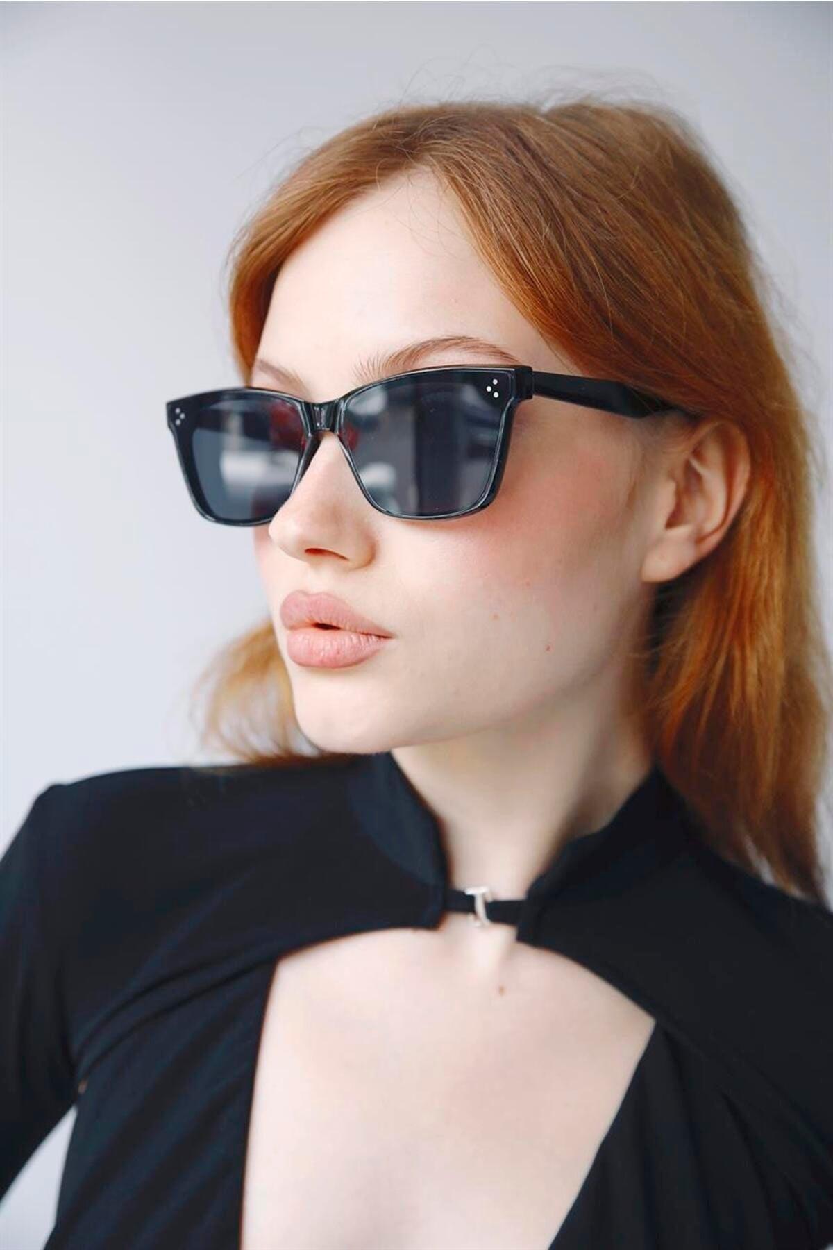 Rowena Black Sunglasses - Swordslife