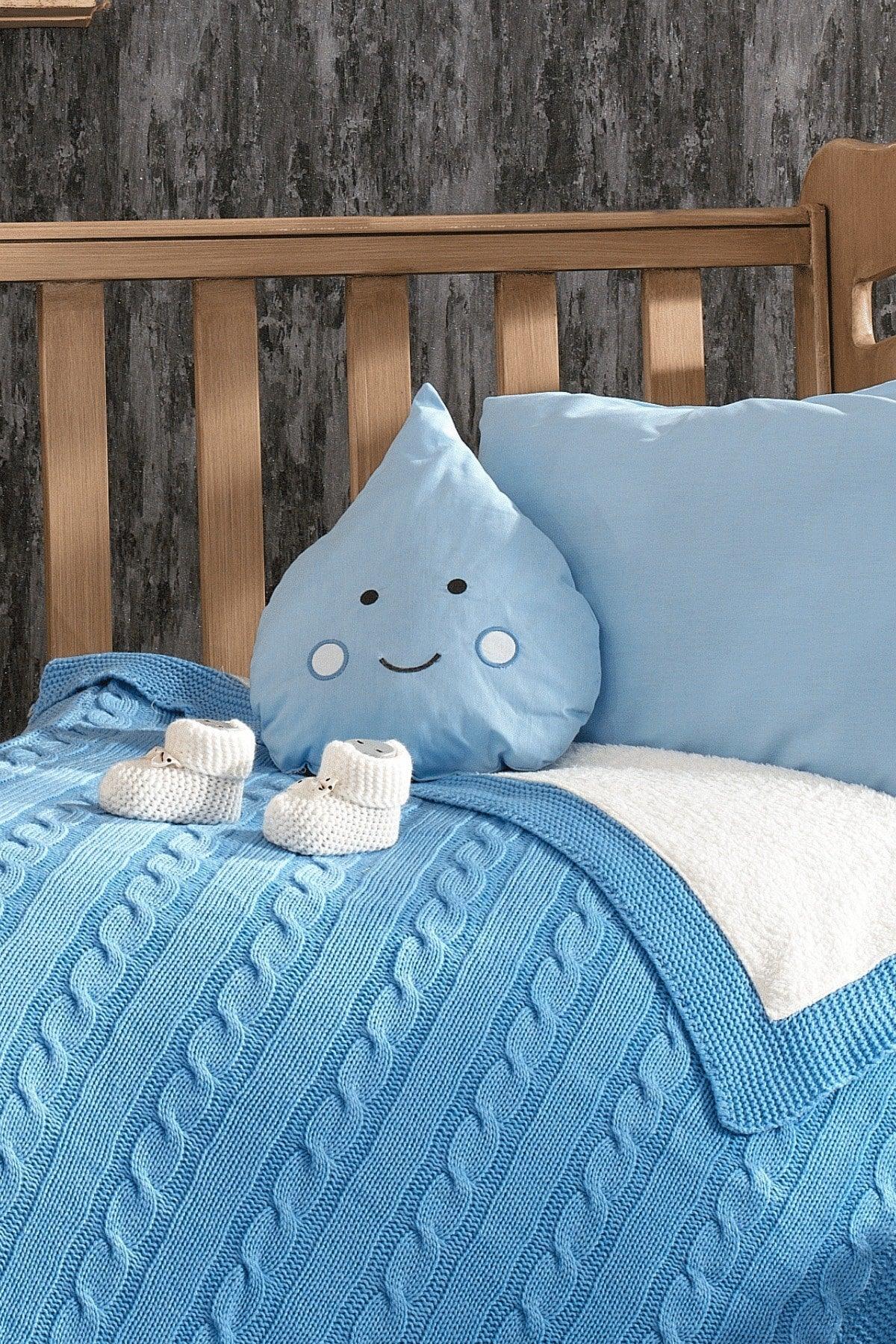 Lily Blue Baby Sleeping Set with 4 Piece Booties and 100% Cotton Knitwear Blanket and Pear Pillow - Swordslife