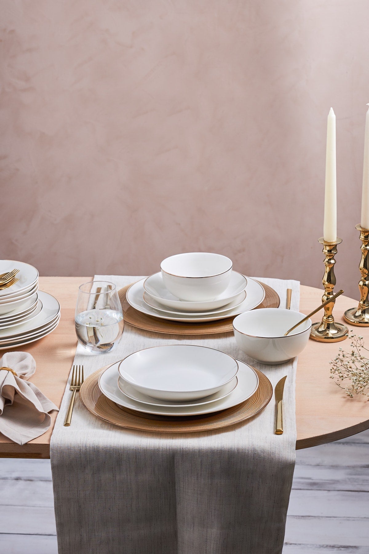 Leon Gold 24 Pcs Porcelain Dinnerware Set for 6 Persons