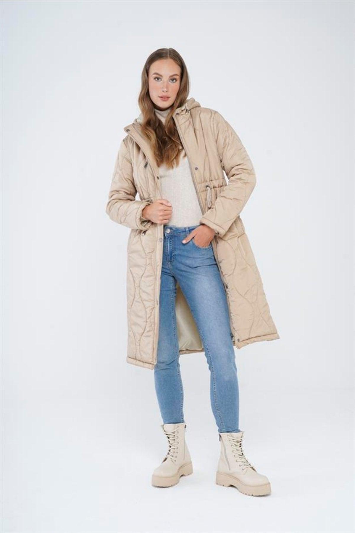 Hooded Pleated Waist Quilted Coat Beige 5699 - Swordslife