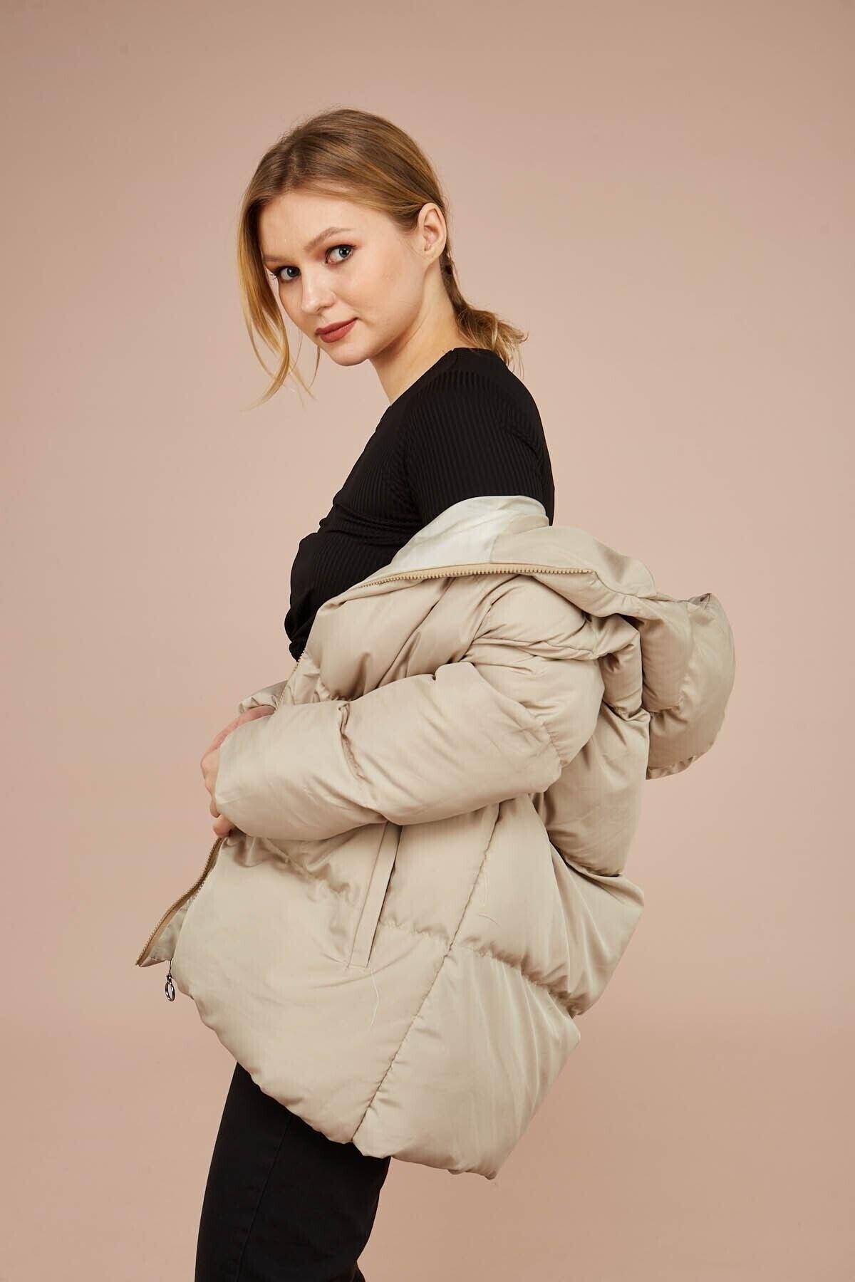 Women's Cream Hooded Down Jacket - Swordslife