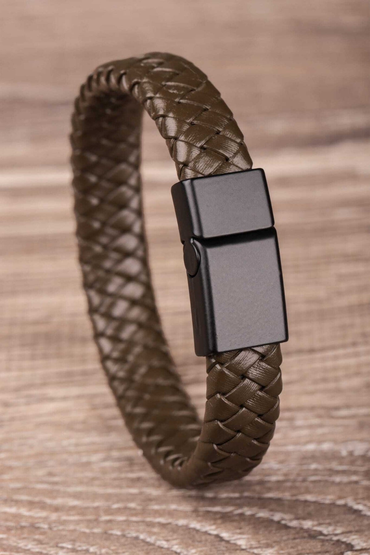 Magnet Genuine Leather Bracelet