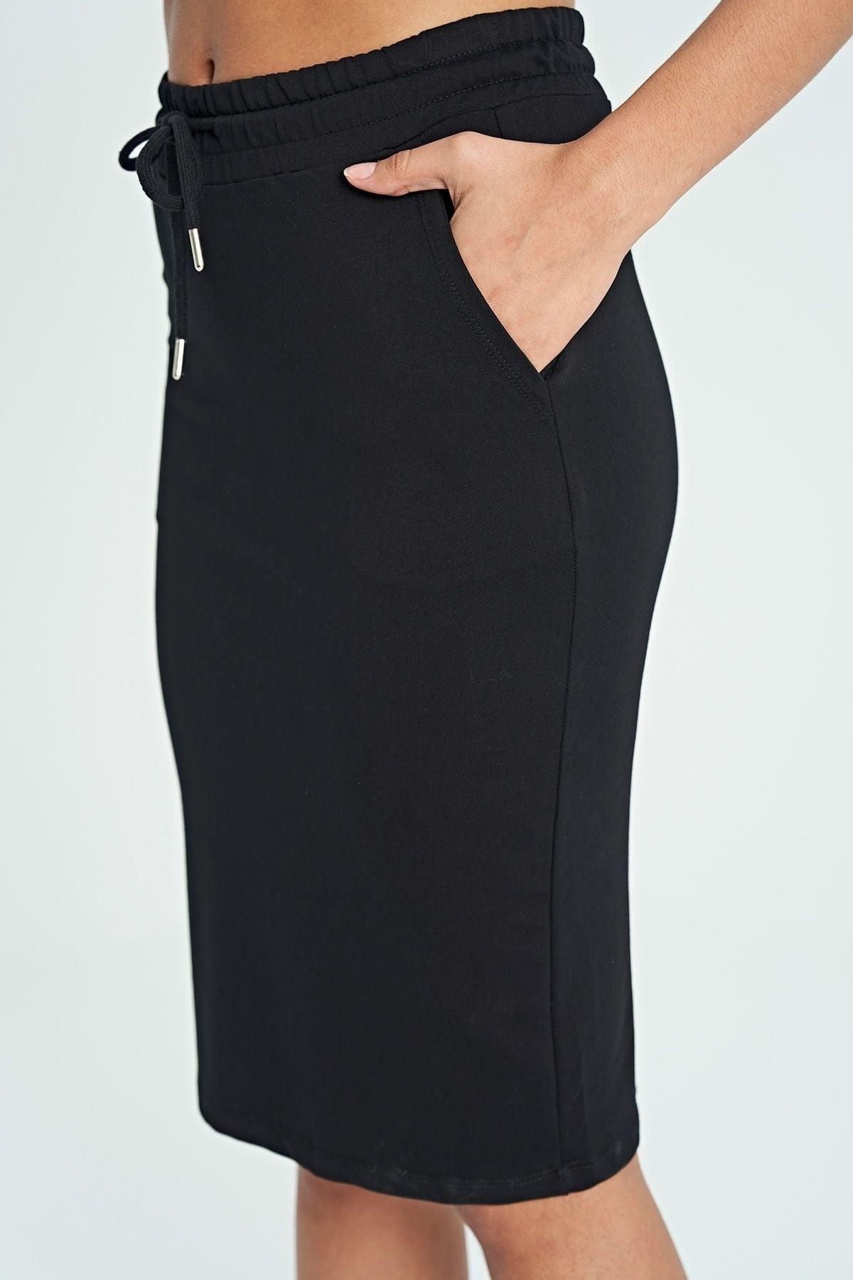 Black Women's Knee Length Pencil Skirt With Back Slit Side Pocket Detail - 02276 - Swordslife