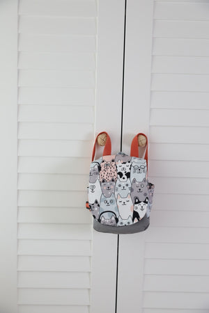Cat Faces 101 Kids Backpack 20x18x10 - (0-1-2-3-4 AGE)