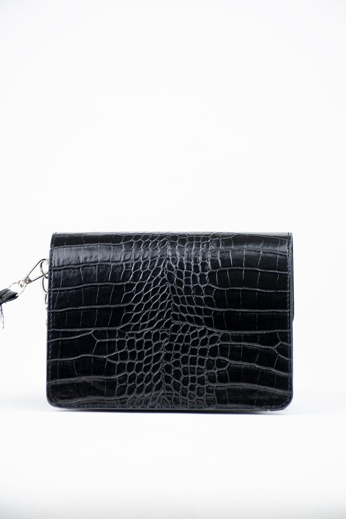 Black Women Crocodile Patterned Clutch Baguette Chain Strap Bag