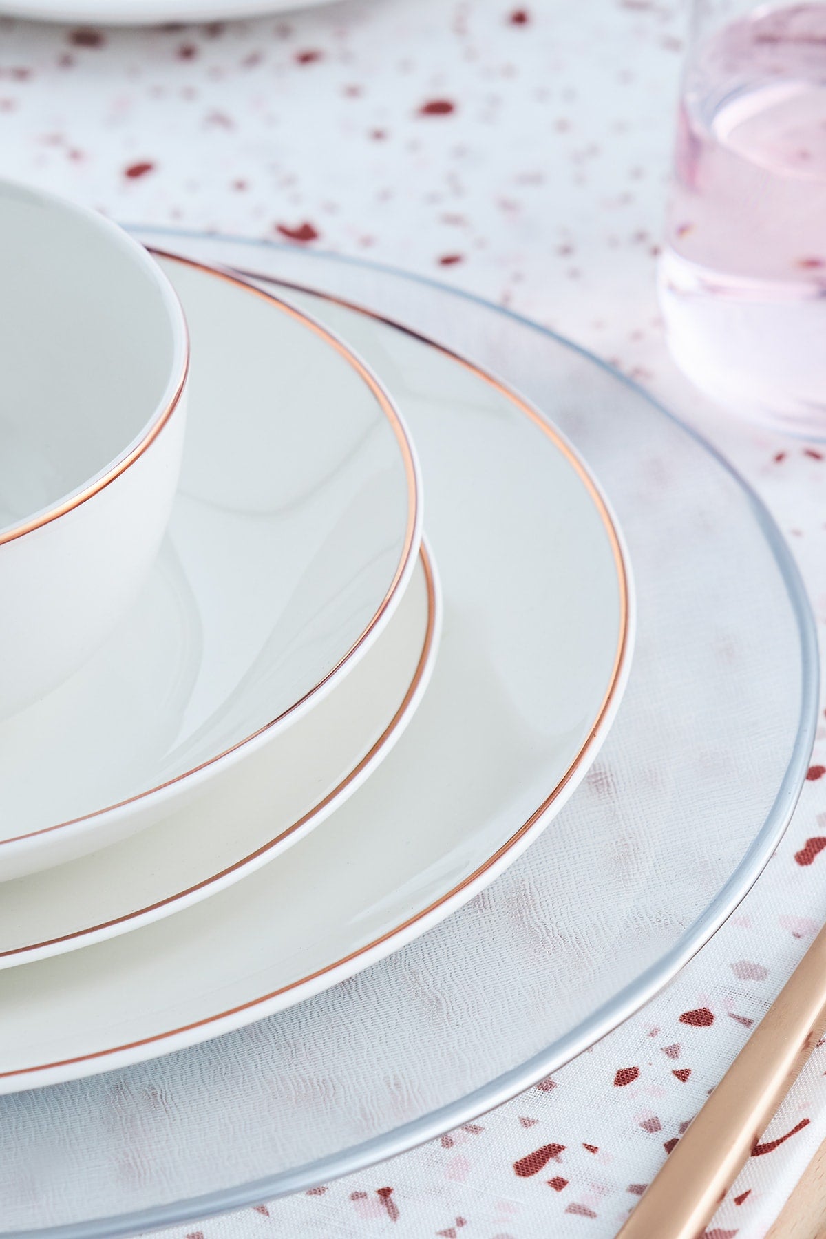 Leon Rose Gold 24 Pieces 6 Person Porcelain Dinnerware