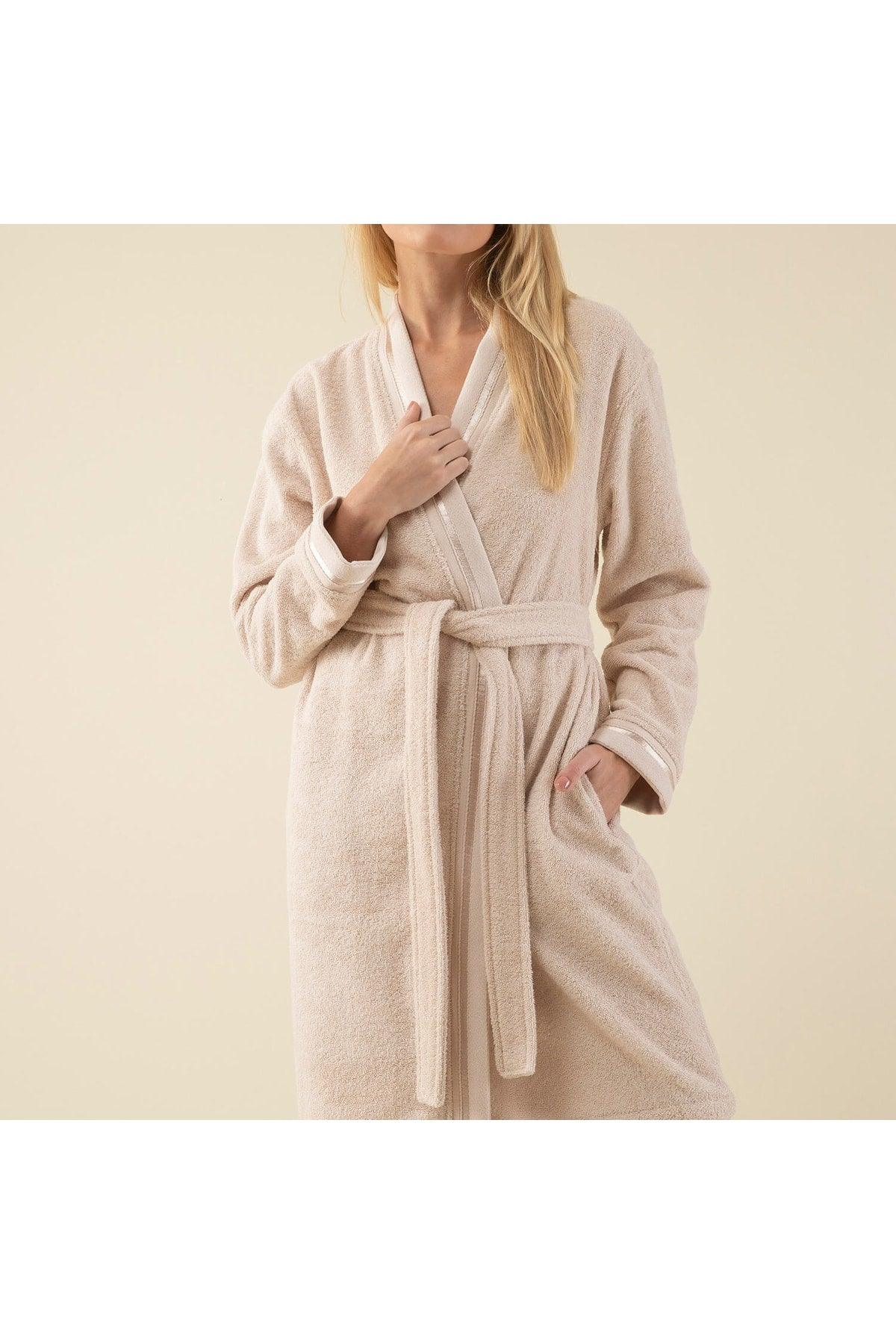 Chic Women's Bathrobe Beige - Swordslife